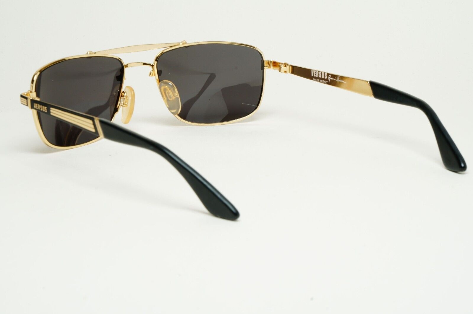 Versus Sunglasses 1996 by Gianni Versace Vintage Navigator Gold MOD F04 COL 33M