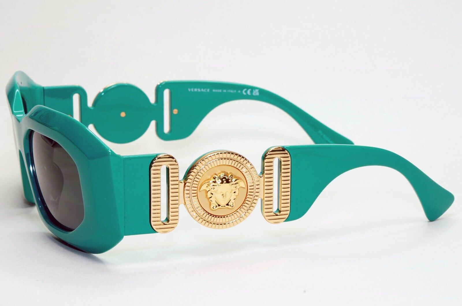 Versace Sunglasses Green Biggie Medisa Oversized Square MOD VE 4425U 5364/87