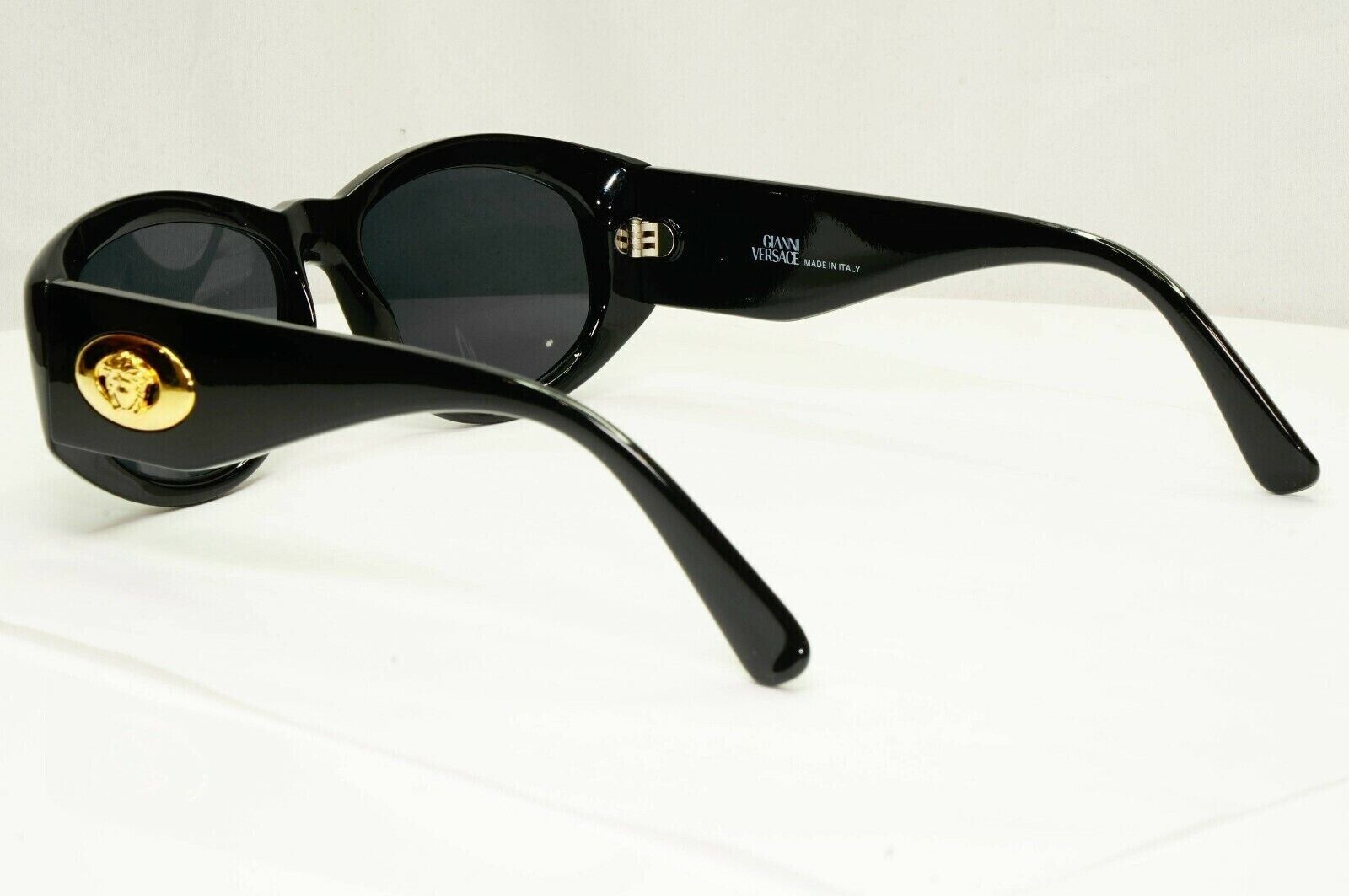 Gianni Versace 1996 Vintage Gold Medusa Biggie Sunglasses MOD 4V4/A COL 852