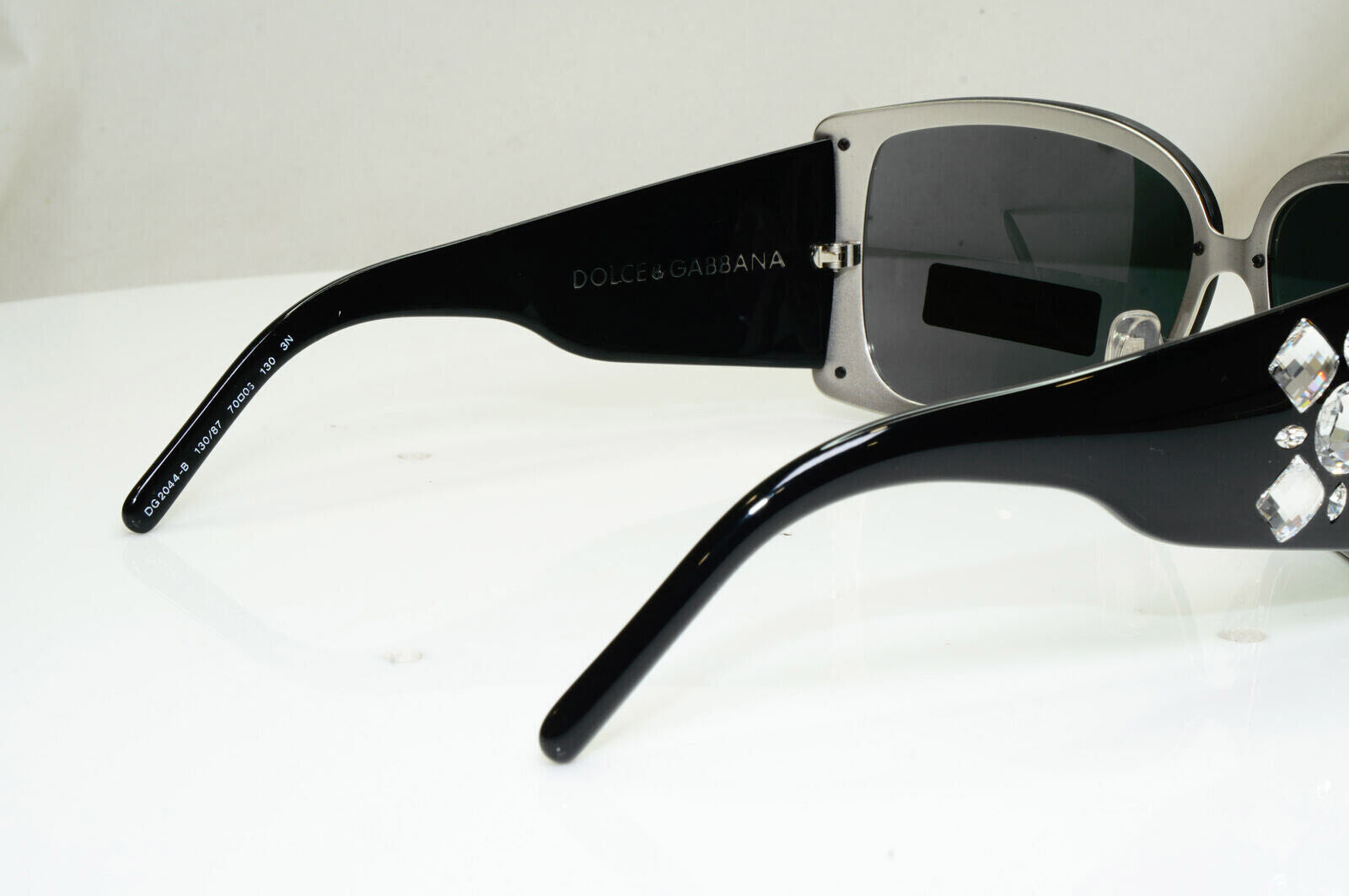 Authentic DOLCE & GABBANA Womens Vintage Sunglasses CRYSTAL DG 2044 130/87 29344