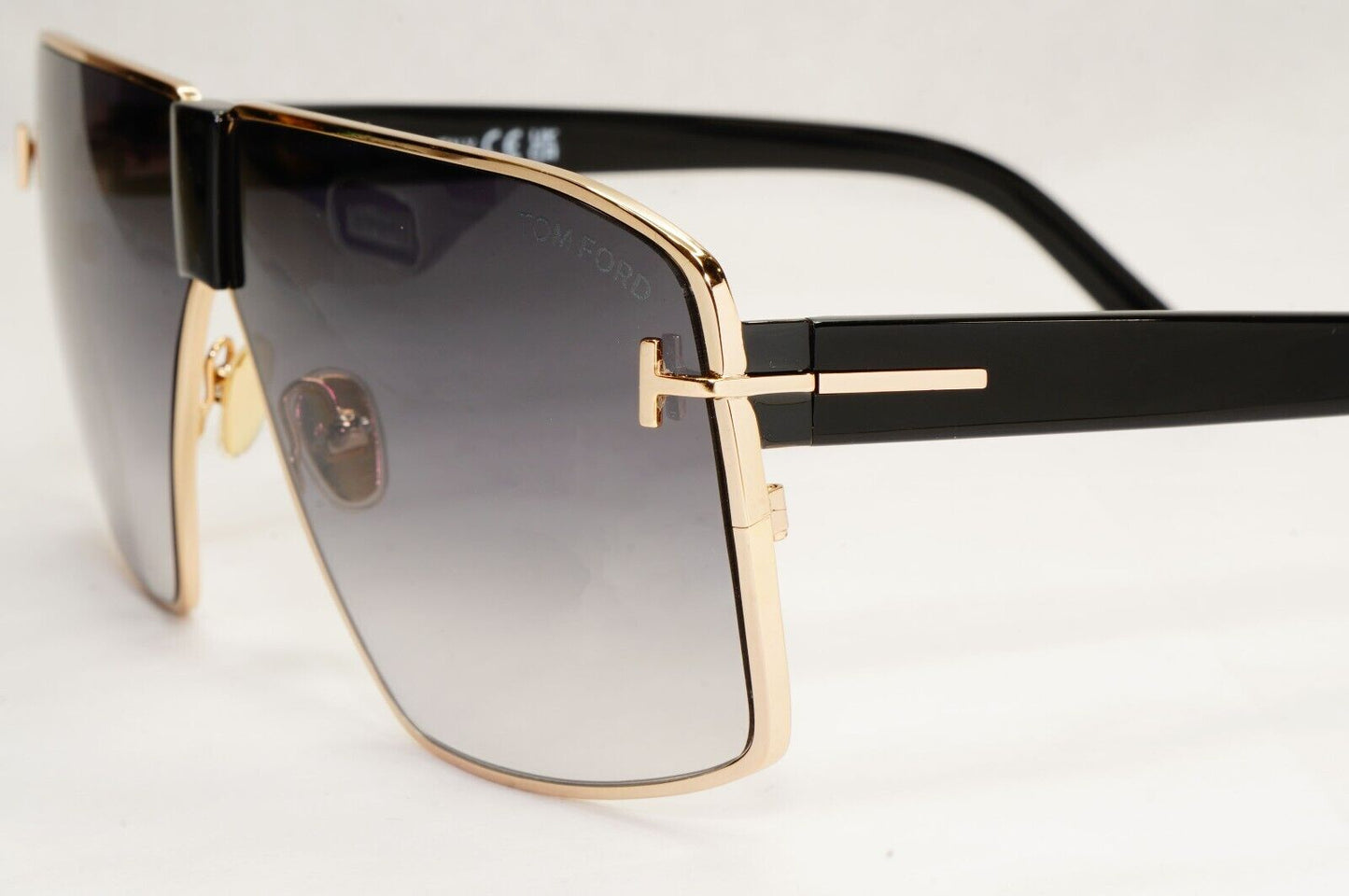 Tom Ford Sunglasses Reno Black Gold Grey Gradient Navigator FT0911 TF 911  28B A