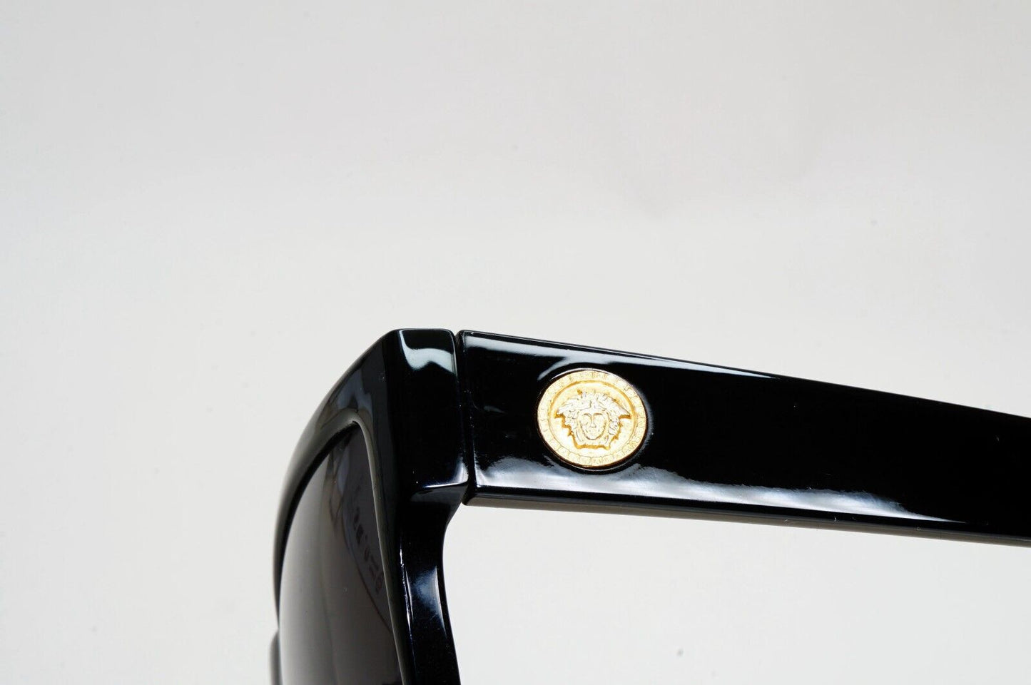 Gianni Versace Sunglasses 1993 Vintage Black Gold Medusa MOD 372 COL 852 091124