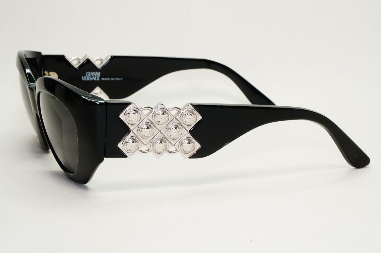 Versace Sunglasses 1996 Vintage Silver Medusa Black MOD 420/Z COL 852 120824