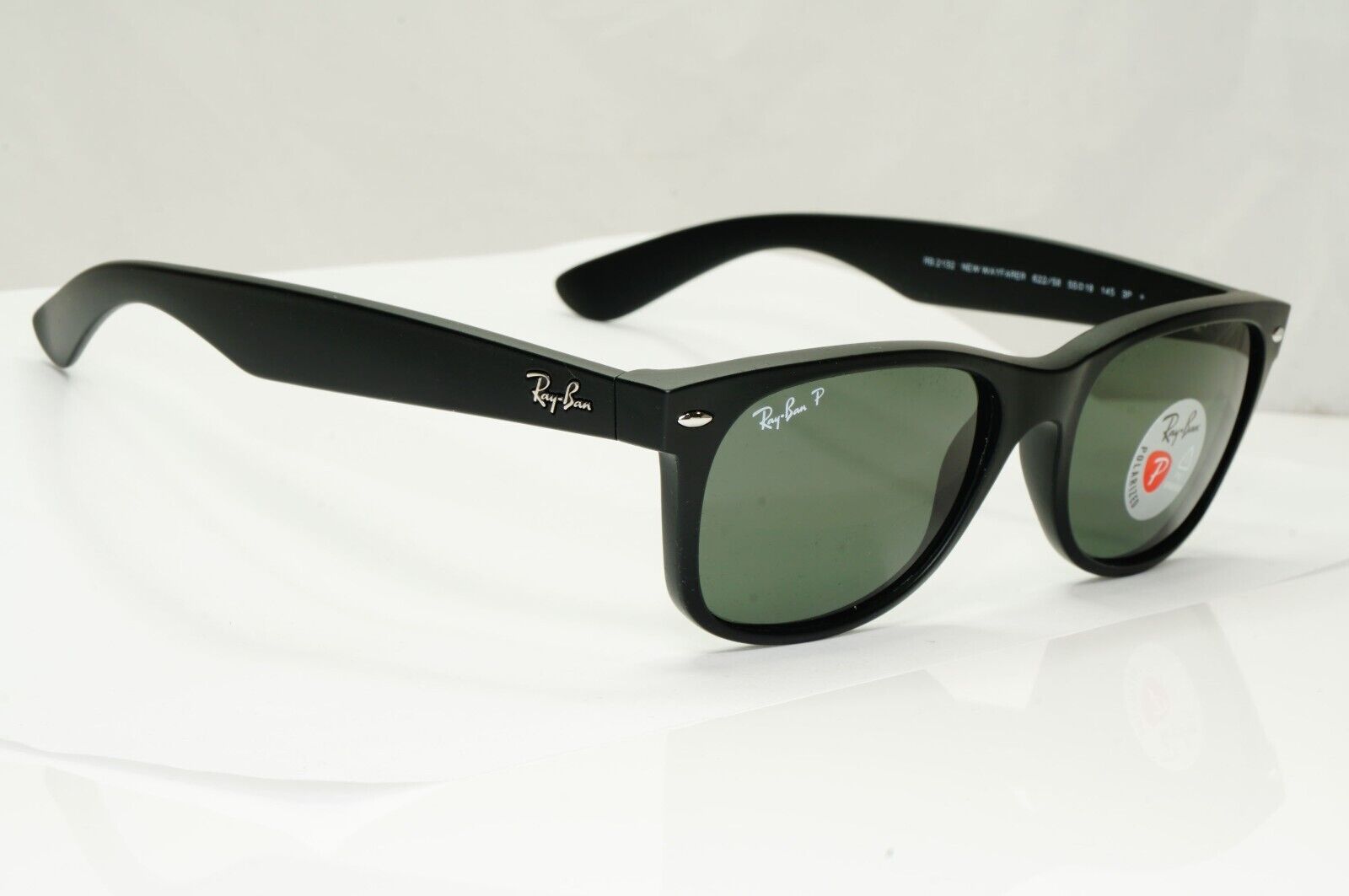 Ray-Ban Sunglasses Polarised Black Rubber Green RB 2132 New Wayfarer 622/58 55mm