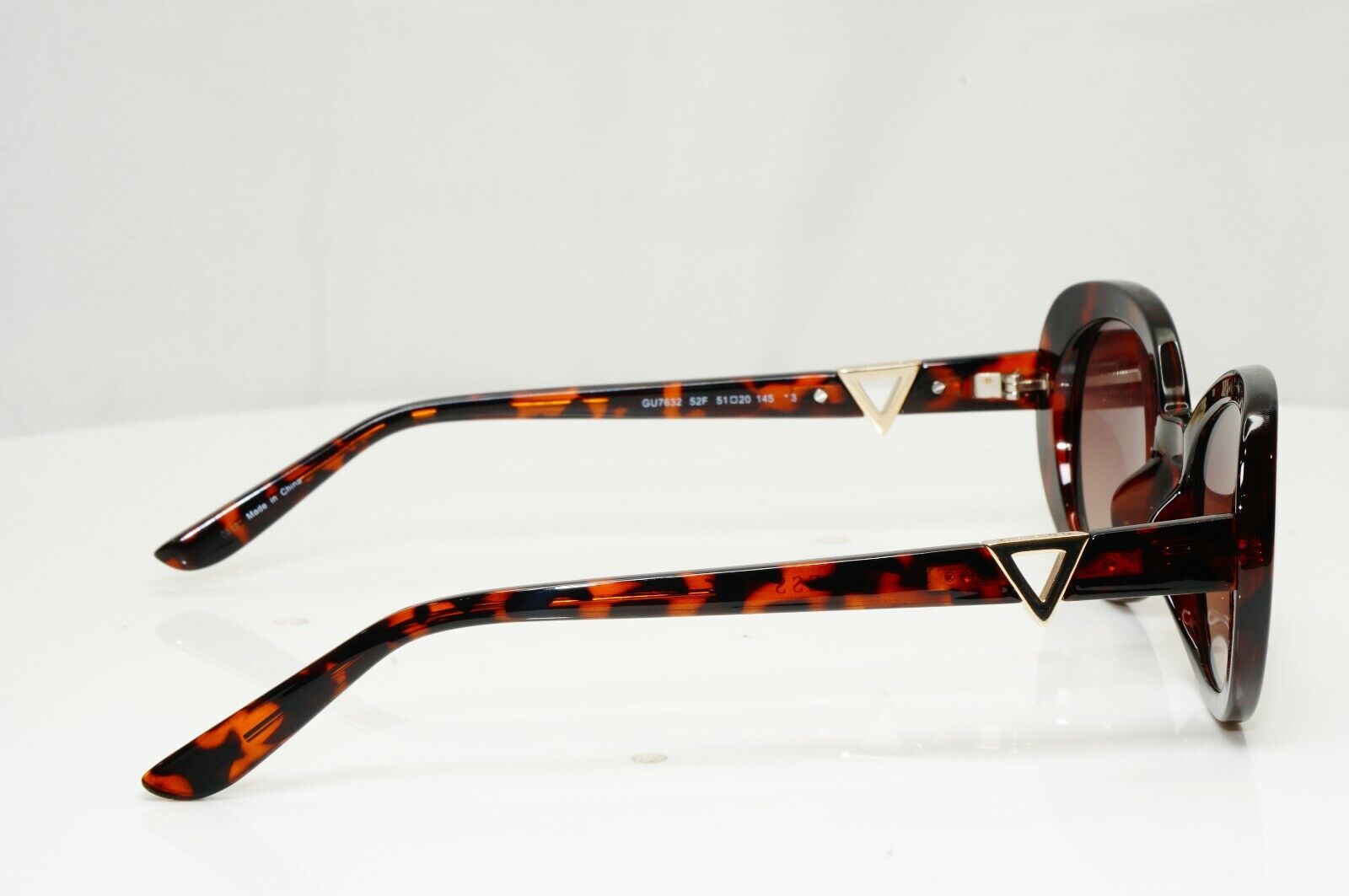 Guess Brown Oval Gradient Havana Gold Triangle Womens Sunglasses GU 7632 52F