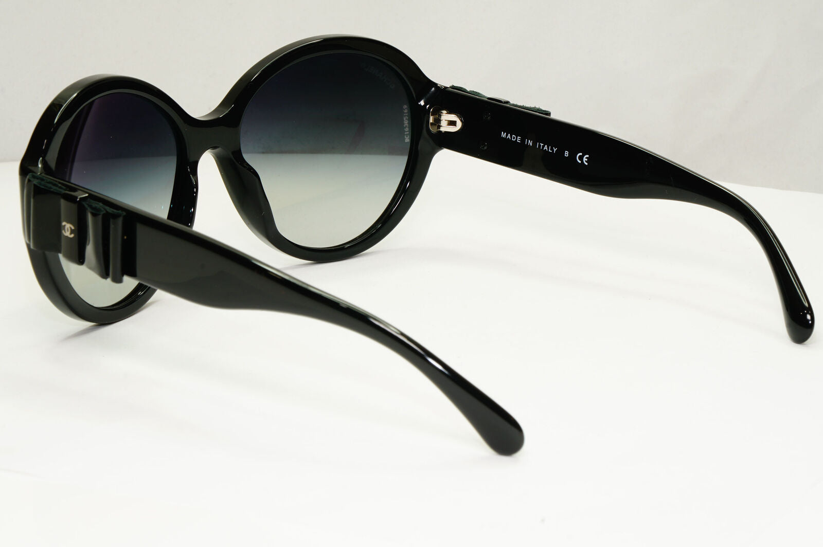 Chanel 2013 Sunglasses Leather Bow Black Square Gradient 5283-Q c.501/S6 221122