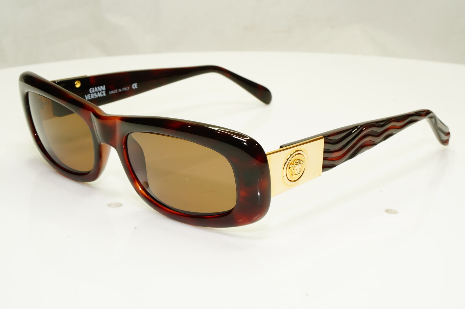 Gianni Versace 1996 Unisex Vintage Gold Medusa Sunglasses MOD 257/M COL 375