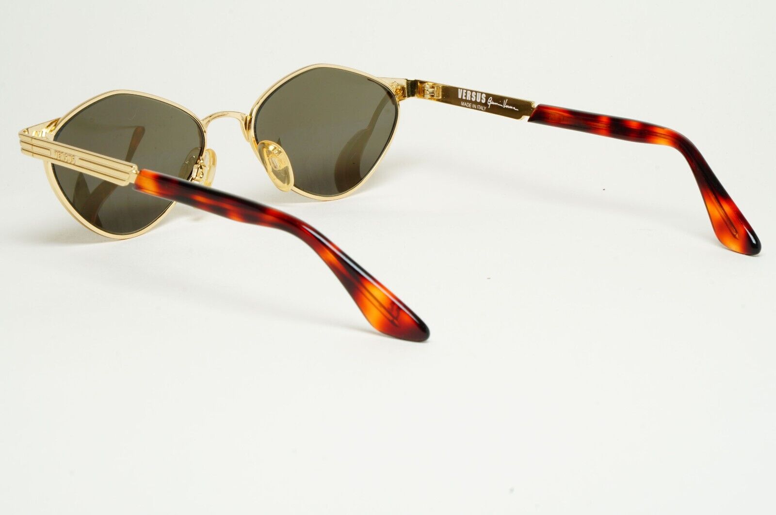 Versus Sunglasses 1996 by Gianni Versace Vintage Gold Brown MOD F18 COL 030