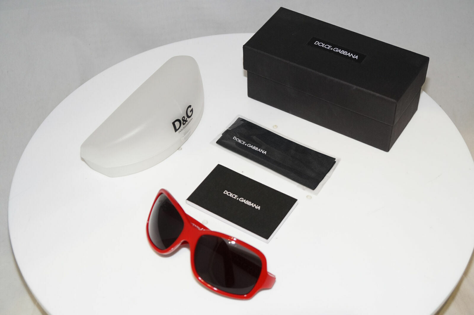 Authentic DOLCE & GABBANA Boxed Vintage Sunglasses Red Square DG 418 M57 25844