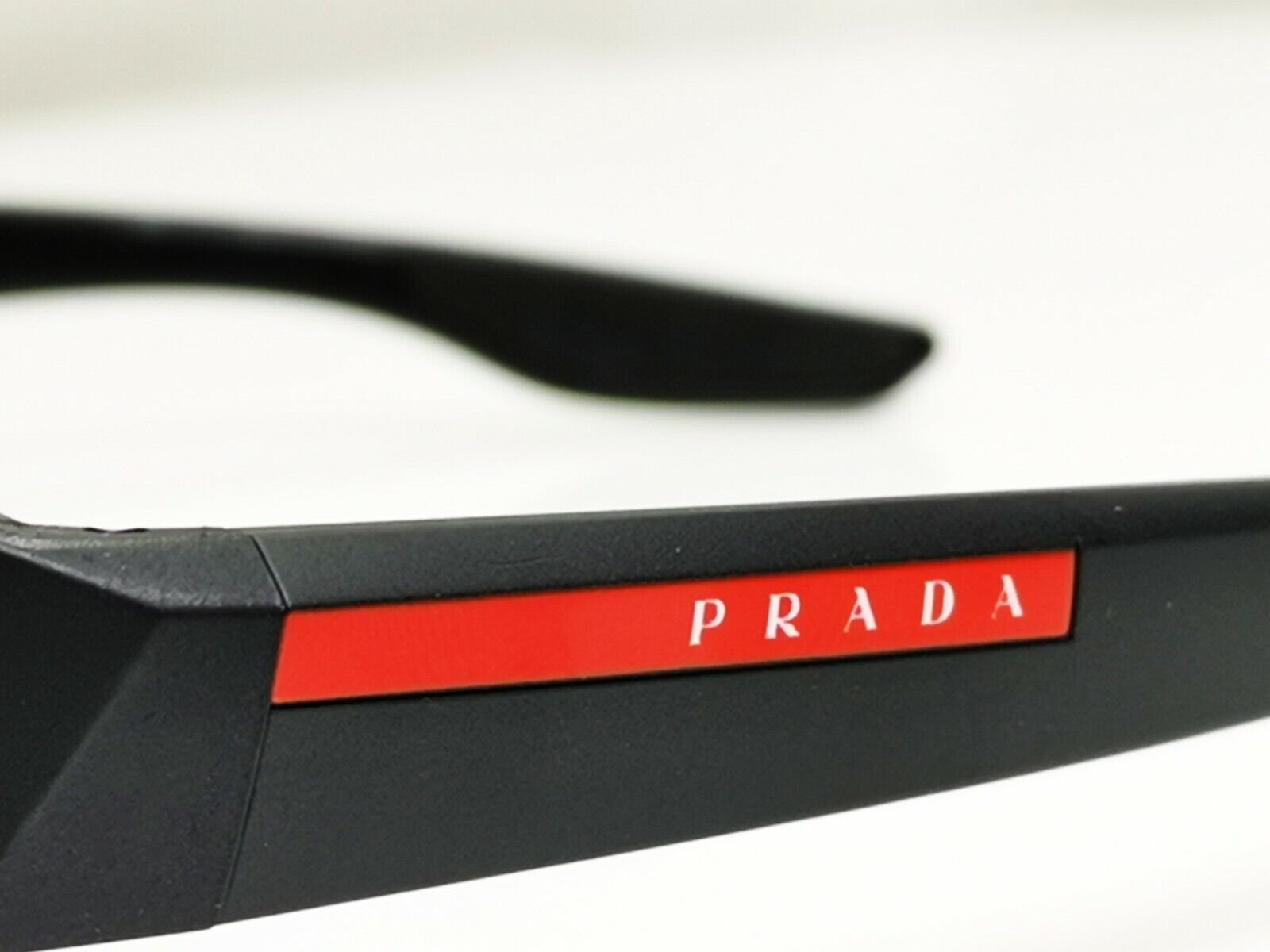 Authentic PRADA SS19 Mens Polarized Boxed Sunglasses Black SPS 04U 1BO-5Z1 27451