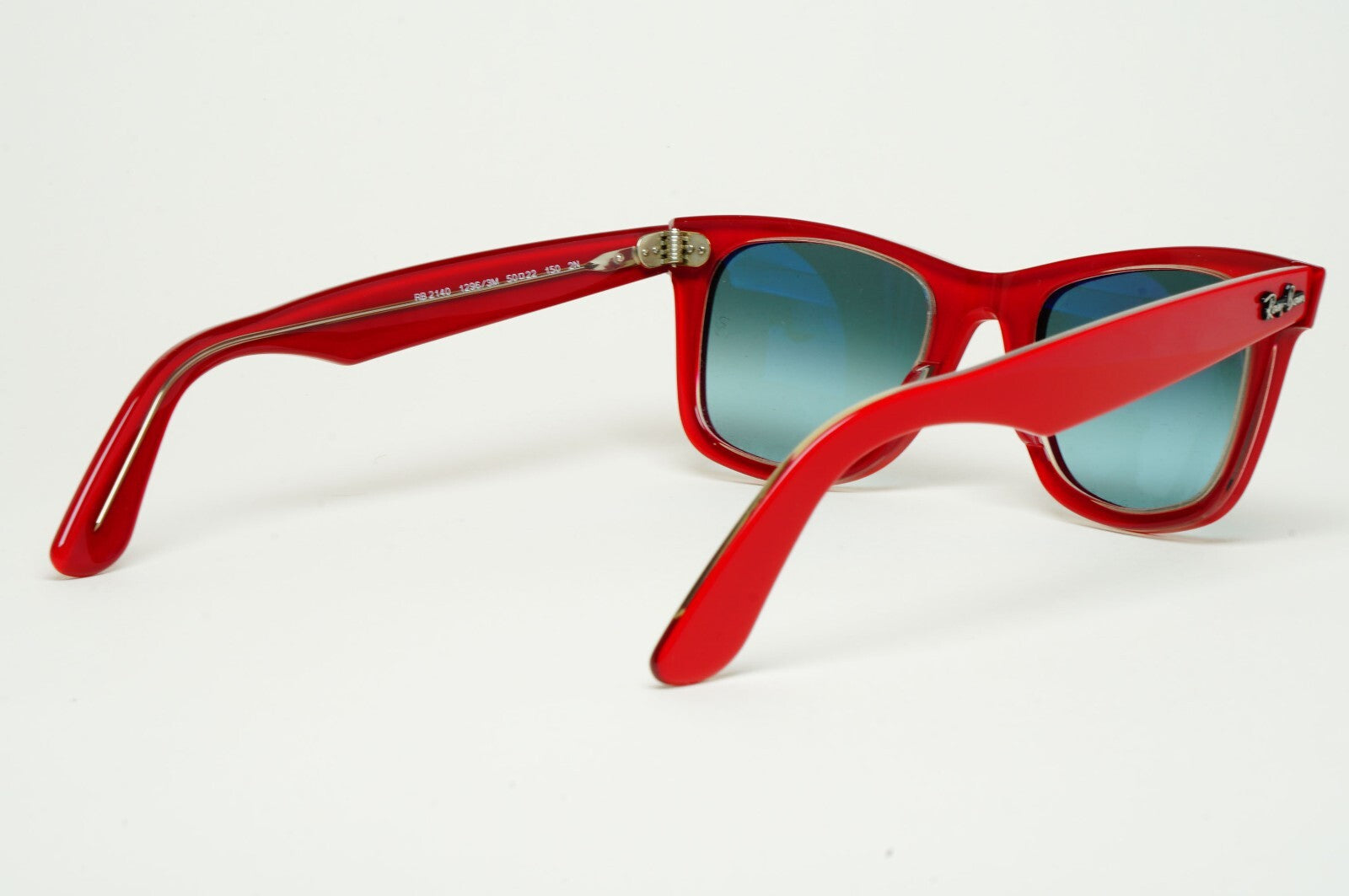 DAMAGED Ray-Ban Sunglasses Wayfarer Red Grey Gradient RB 2140 1296/3M 50mm