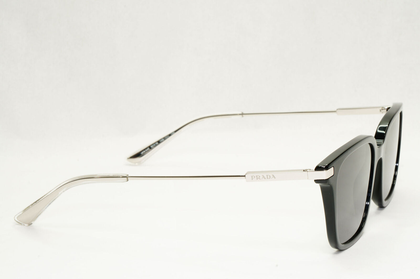 Prada Sunglasses Black Silver Square Glossy Fashion PR04ZV VPR 04Z 1AB-1O1 50mm