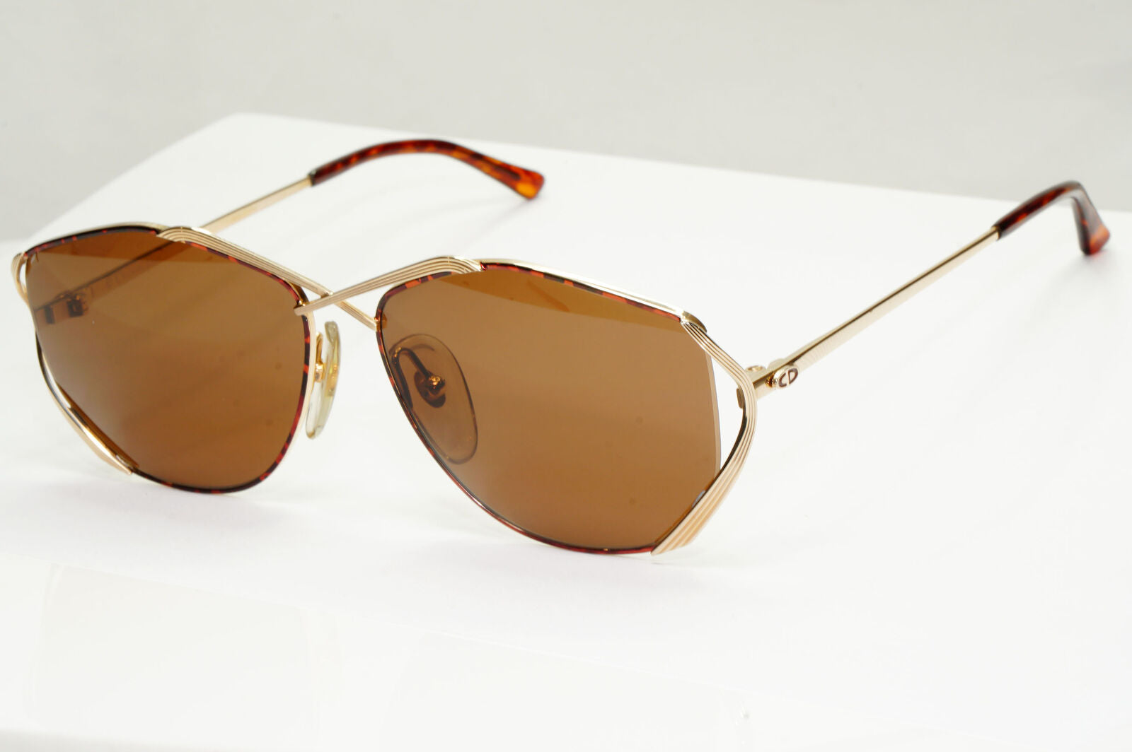 Dior 1990s Austria Sunglasses Vintage Metal Brown Gold Square 2684 41 190123