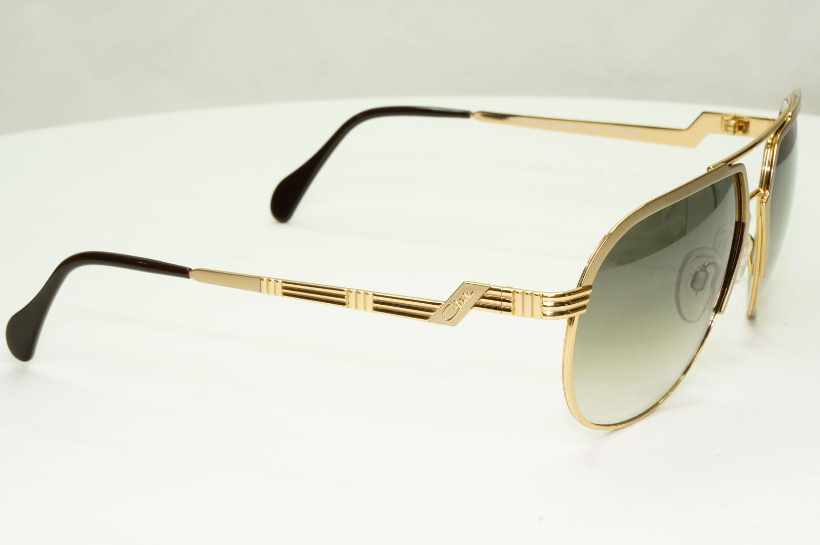 Cazal 24K Gold Plated Sunglasses Grey Gradient Smoke Mens Pilot MOD 9083 COL 002