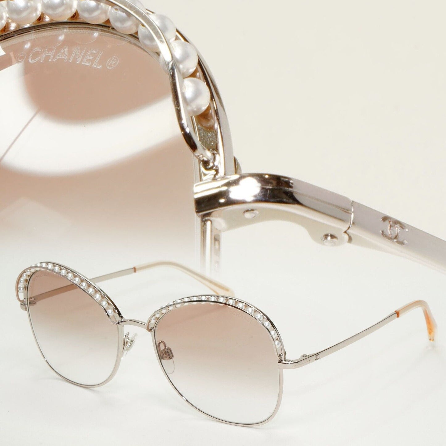 Chanel Sunglasses Pearl Pale Gold Brown Gradient Metal 4246-H c.117/13 56mm