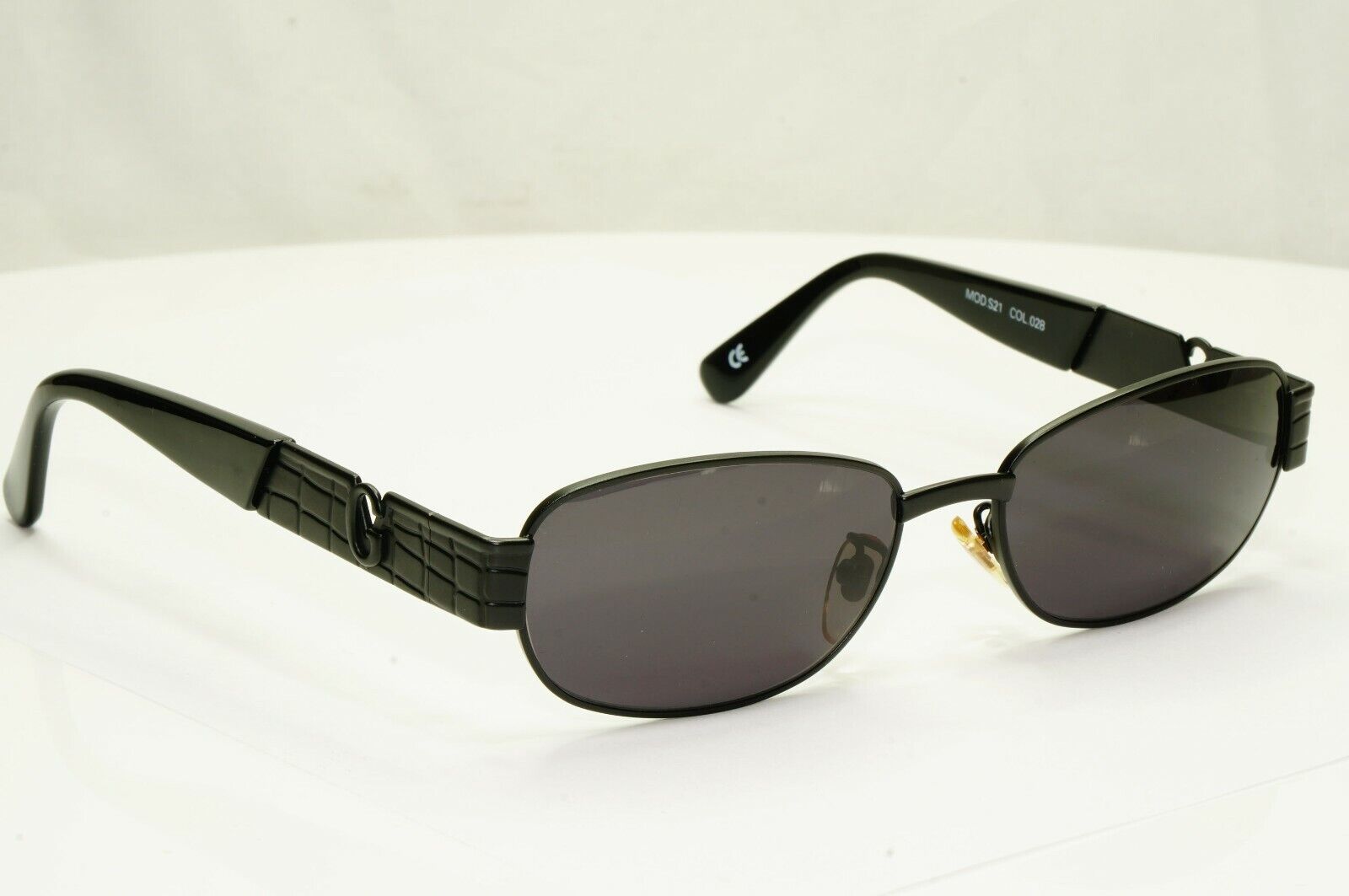 Gianni Versace 1996 Vintage Black Rectangle Metal Sunglasses MOD S21 COL 028