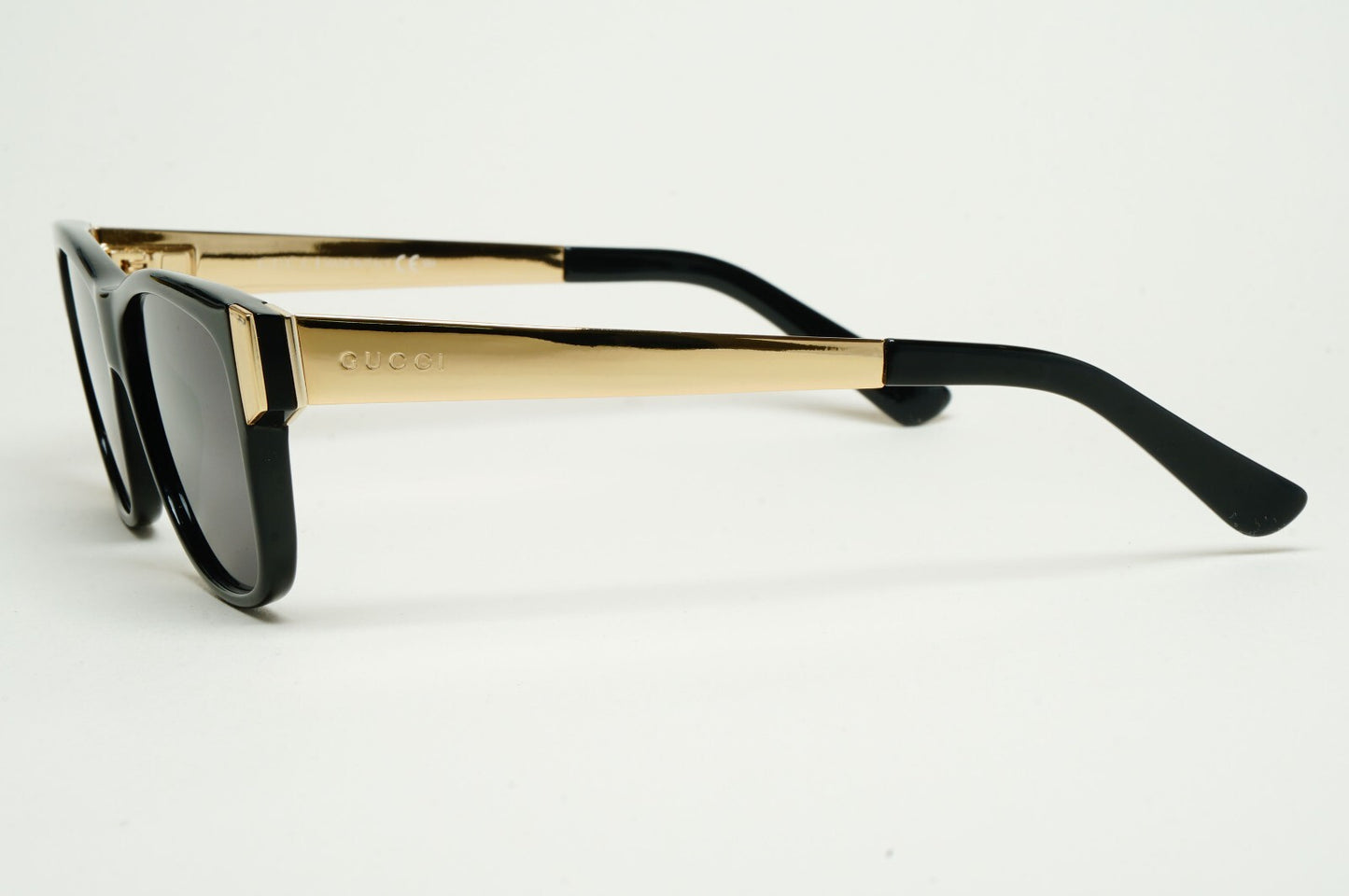 Gucci Sunglasses 2010 Vintage Black Gold Square GG 3719 ANW 53mm