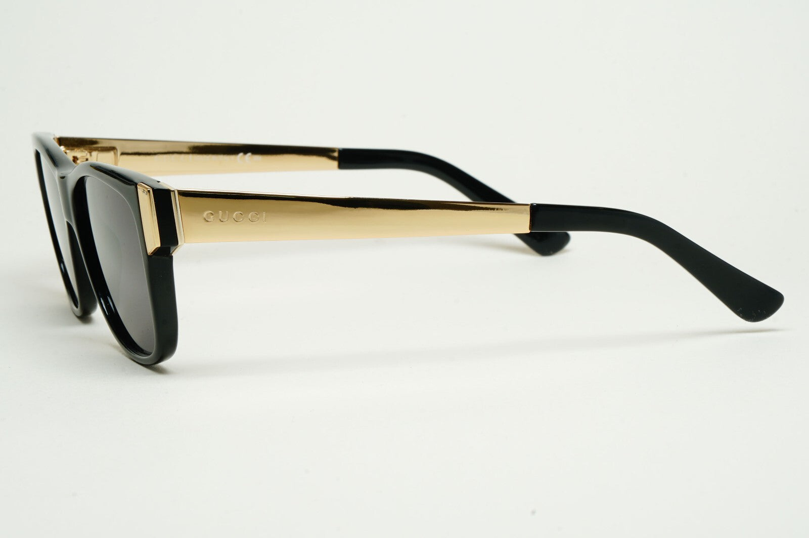 Gucci Sunglasses 2010 Vintage Black Gold Square GG 3719 ANW 53mm