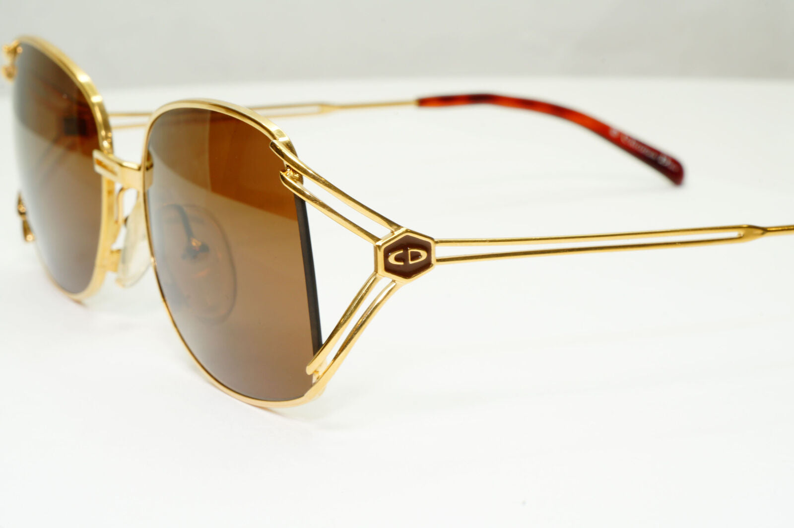 Dior 1990s Vintage Sunglasses Austria Gold Brown Square Retro 2694 40 37420