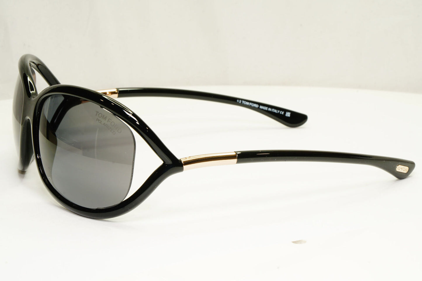 Authentic Tom Ford Womens Black Gold Polarized Sunglasses Jennifer TF 8 01D