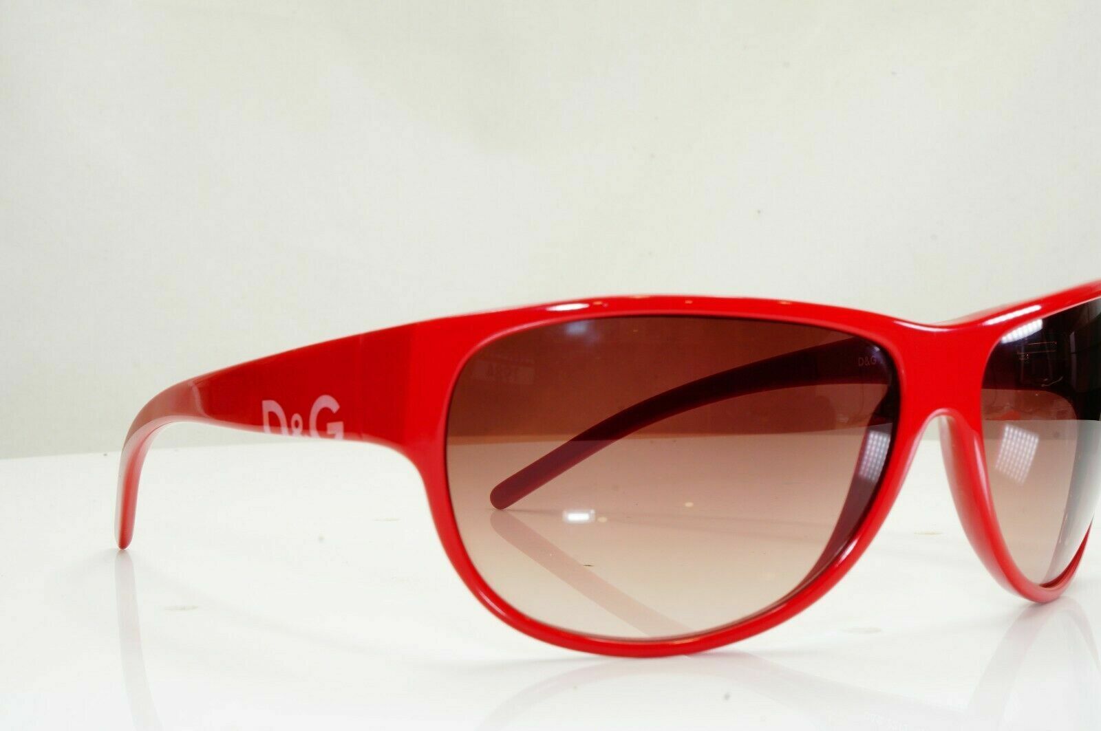 Authentic DOLCE & GABBANA Mens Womens Vintage Sunglasses Red DG 2213 482 27308