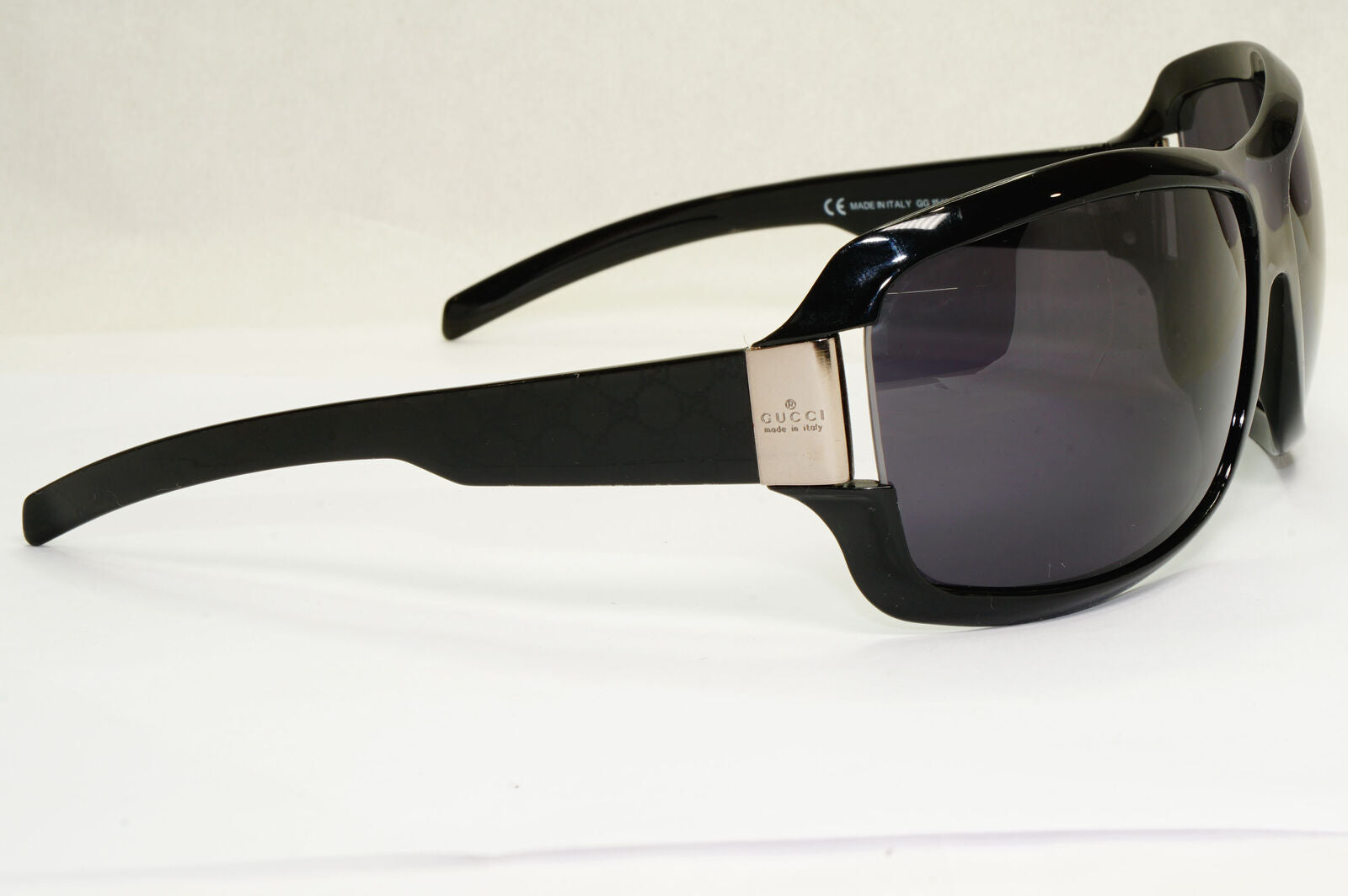 Gucci Sunglasses 2005 Monogram Black Oversized Wrap GG 1546/S BKKR7 180224