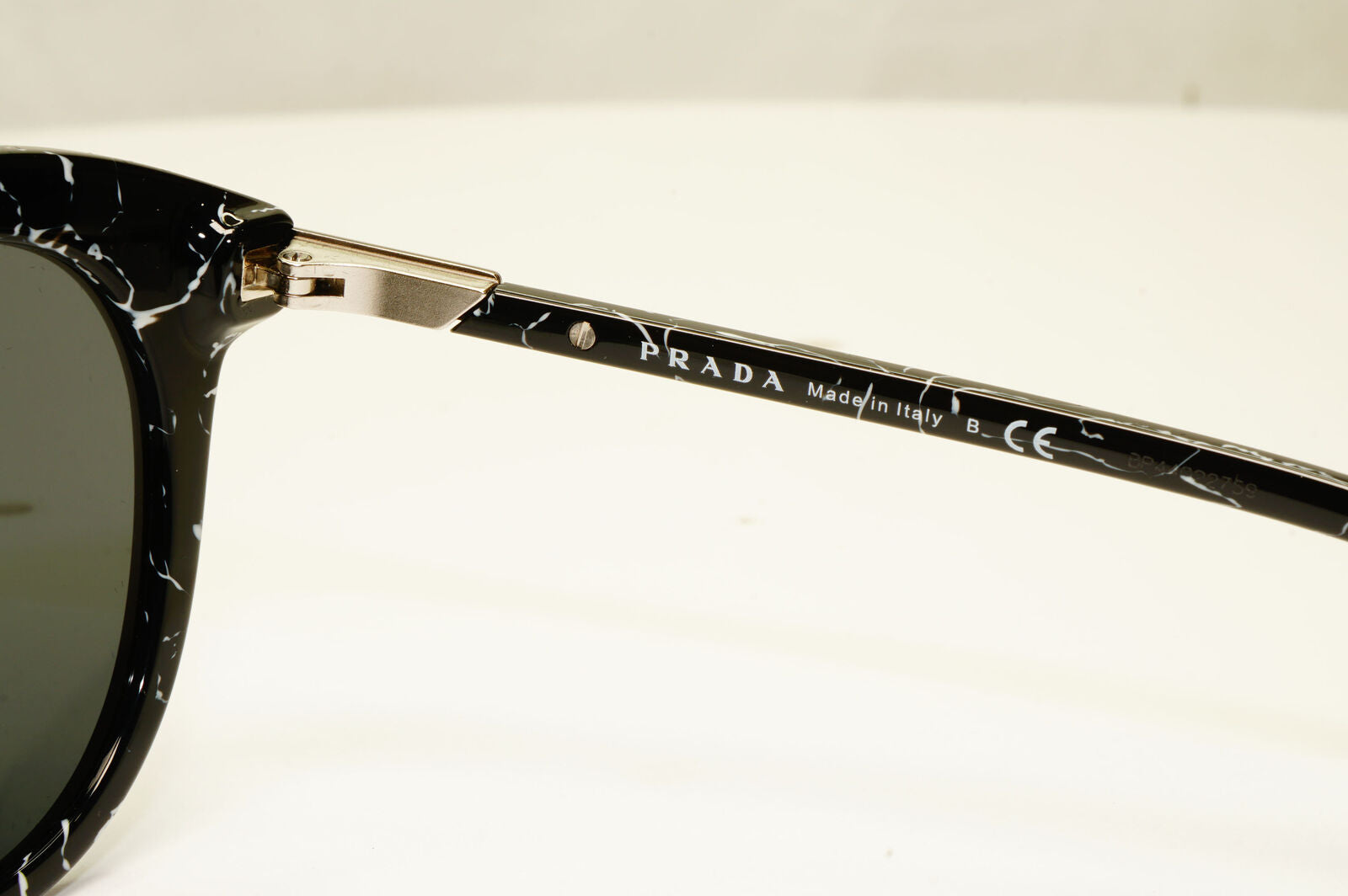 Prada Black Marble Sunglasses Lightning Womens Fashion PR02YS SPR 02Y 03Y-5S0