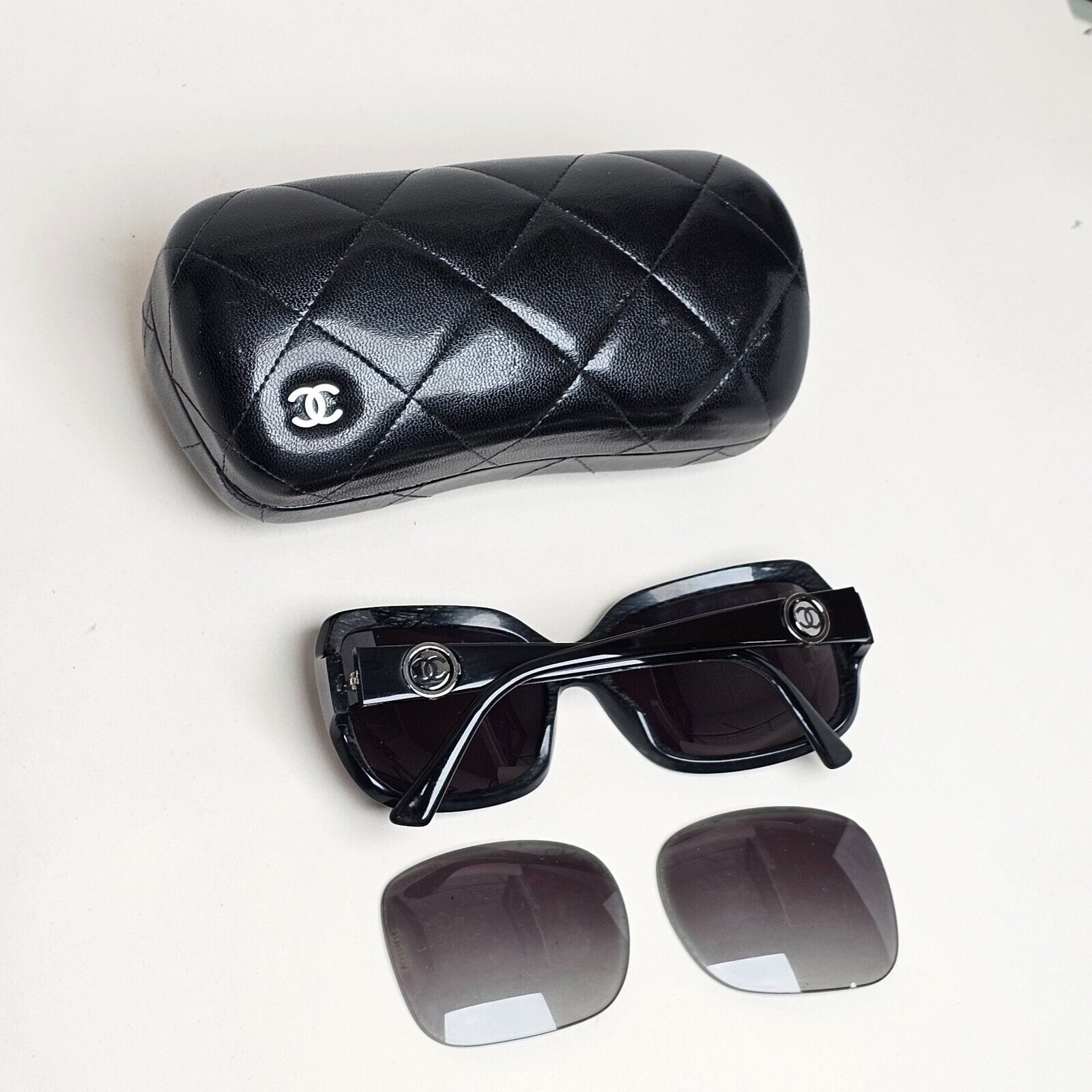 Chanel Sunglasses 2009 Vintage Black Spinning Logos 5147 c.1418/3C 250125