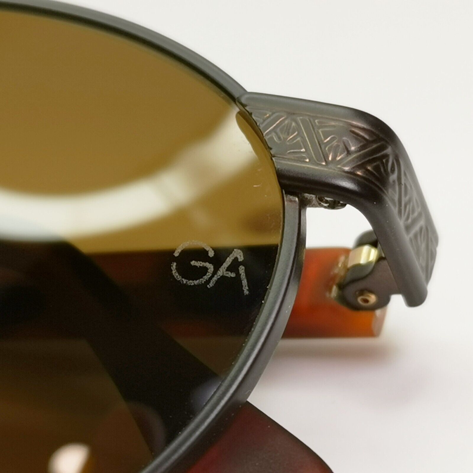 Giorgio Armani 1997 Vintage Sunglasses Oval Metal Brown Tortoise 633 883 49mm
