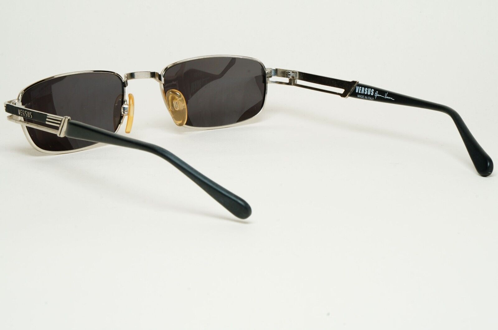 Versus Sunglasses 1996 by Gianni Versace Vintage Silver Black MOD F20 COL 47M
