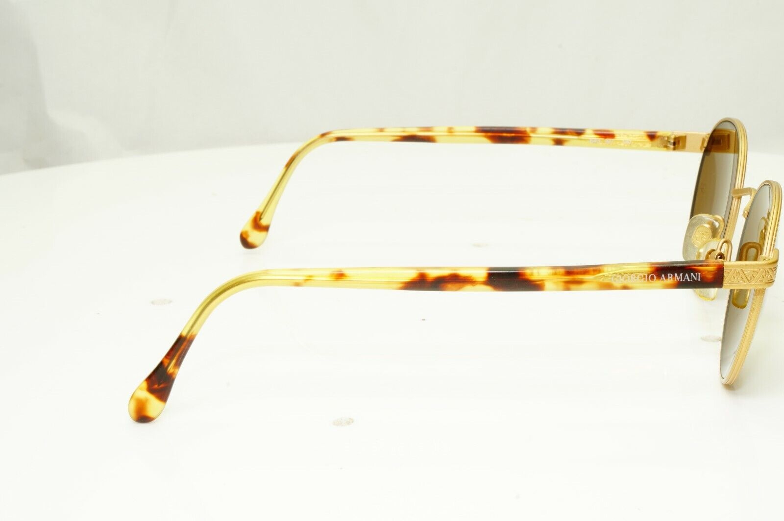 Giorgio Armani 1997 Vintage Gold Retro Sunglasses Round Men Women 50mm 643 927