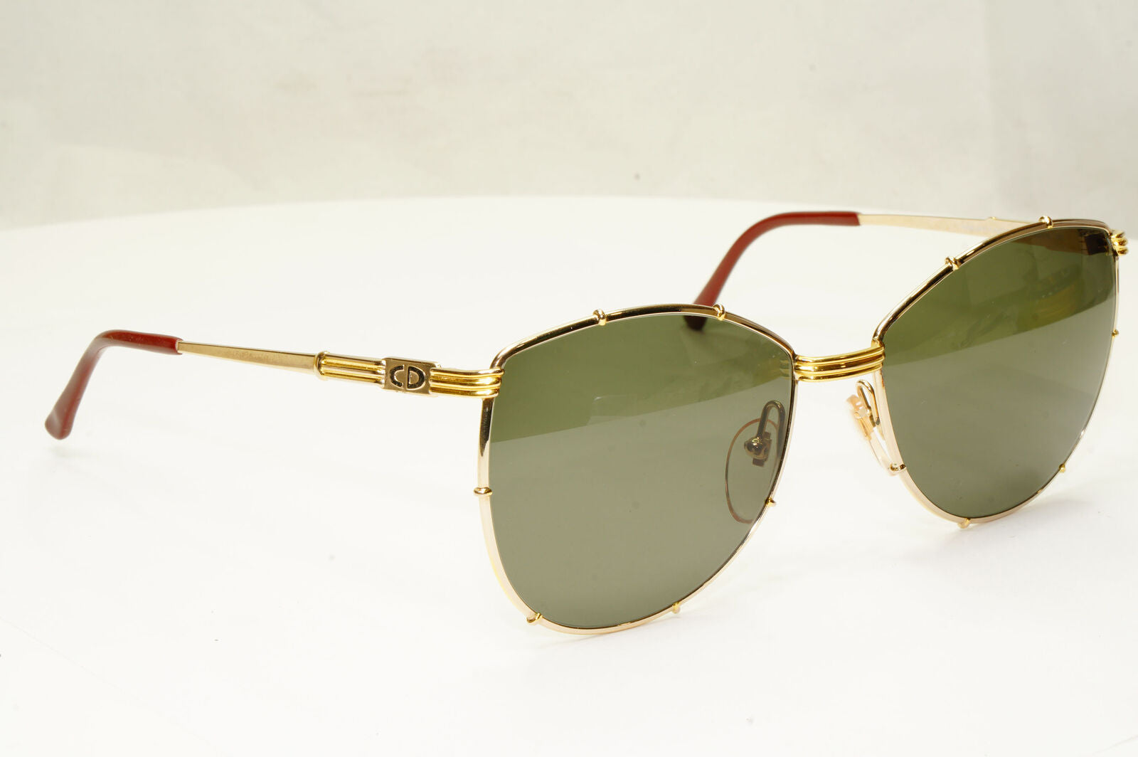 Dior Vintage Womens  Sunglasses Designer Austria 1990s Gold 2472 40 36221