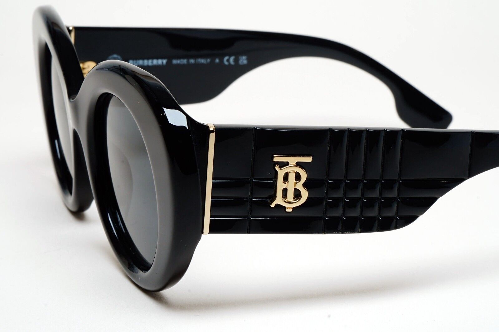 Burberry Sunglasses Margot Black Gold Large Oval BE 4370-U 3001/87 49mm
