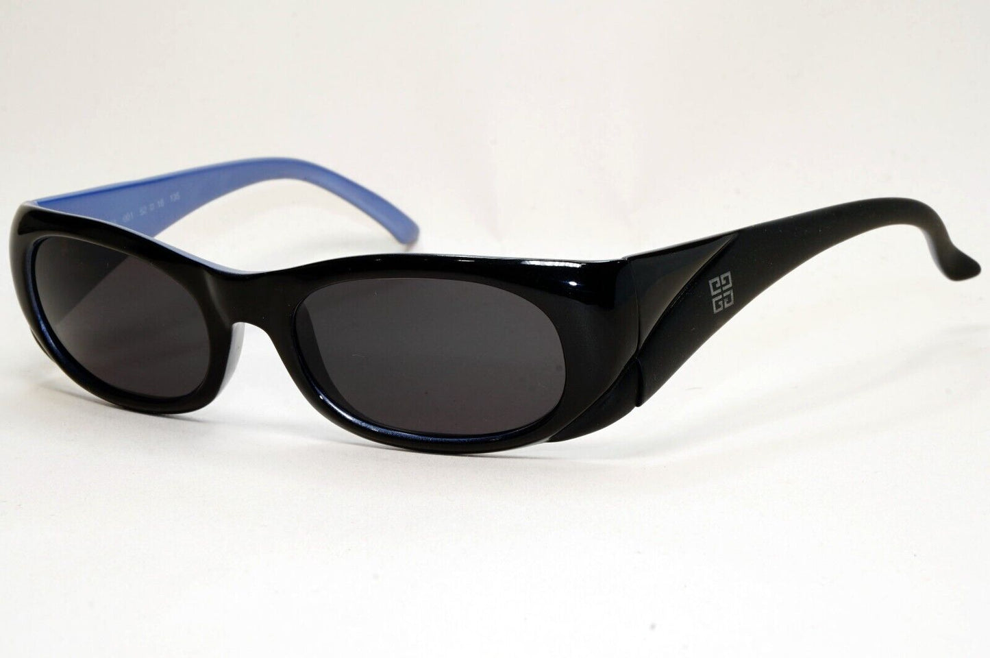 Givenchy Sunglasses 2005 Vintage Black Rectangle Unisex 2504 001 52mm 021124