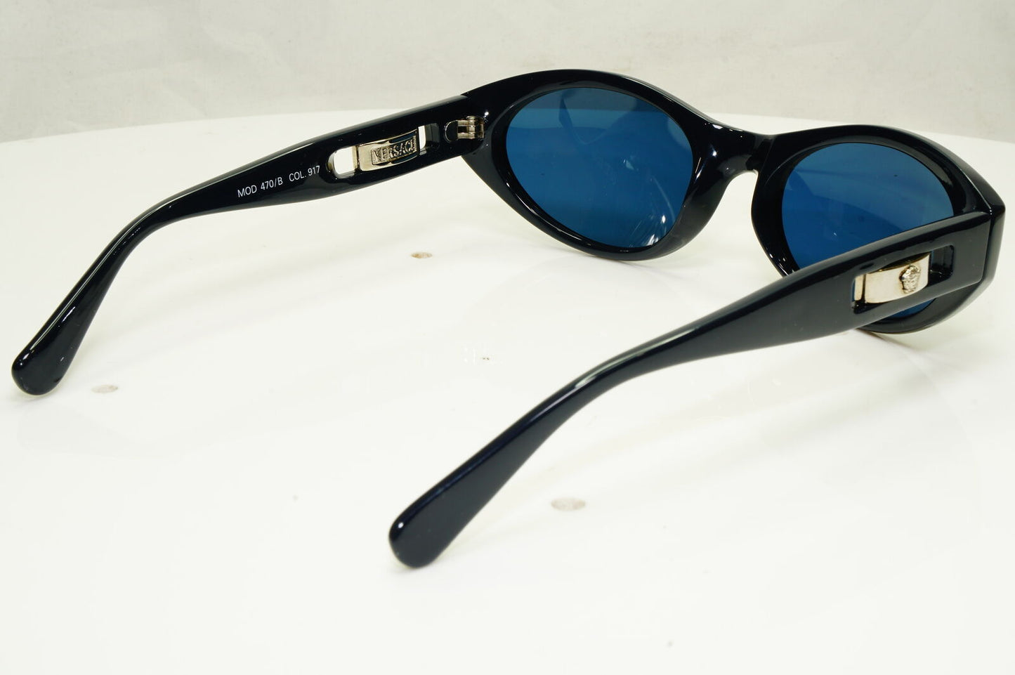 Gianni Versace 1996 Unisex Vintage Blue Medusa Sunglasses MOD 470/B COL 917