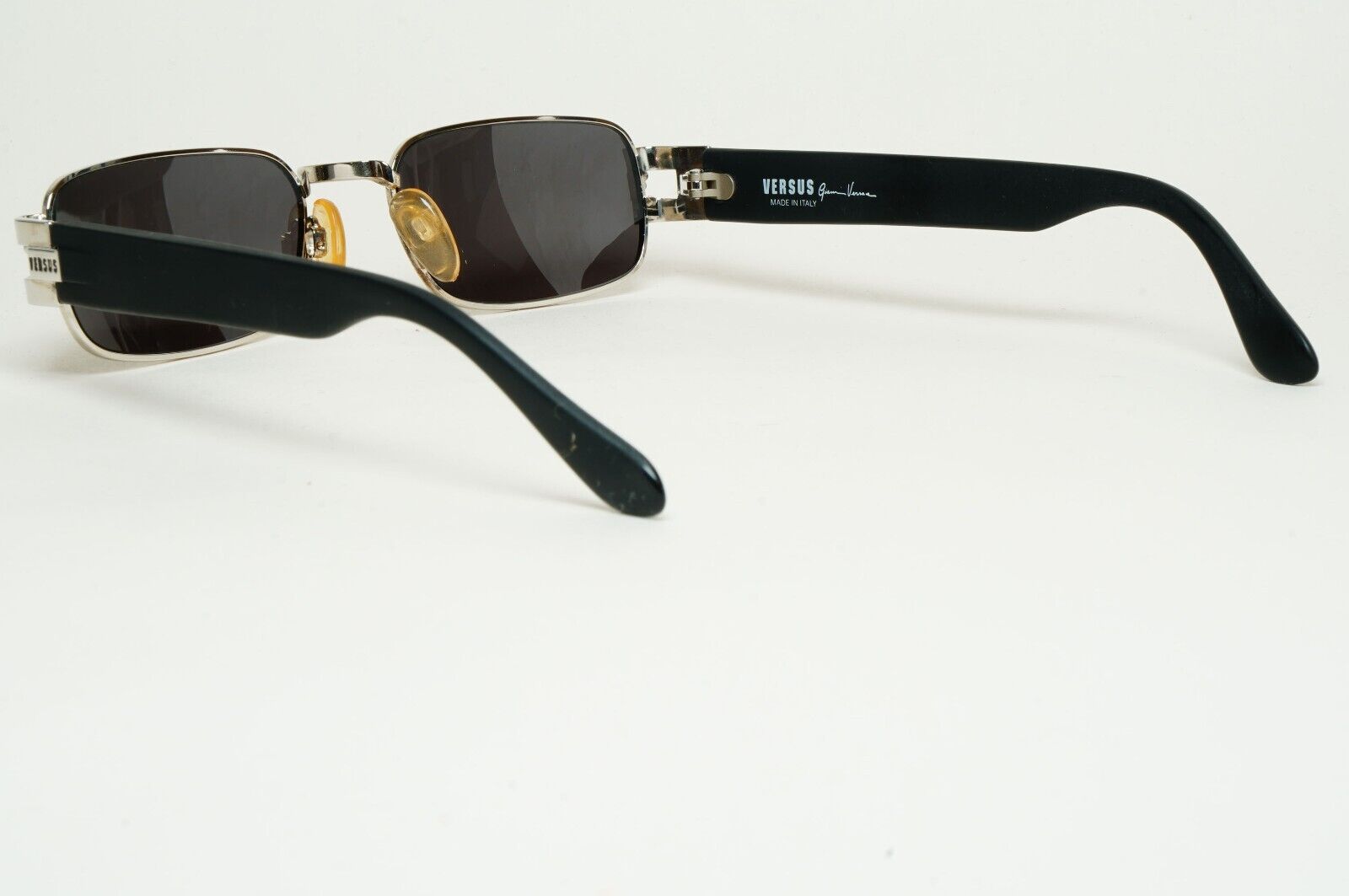 Versus Sunglasses 1996 by Gianni Versace Vintage Silver Black MOD F32 COL 12M