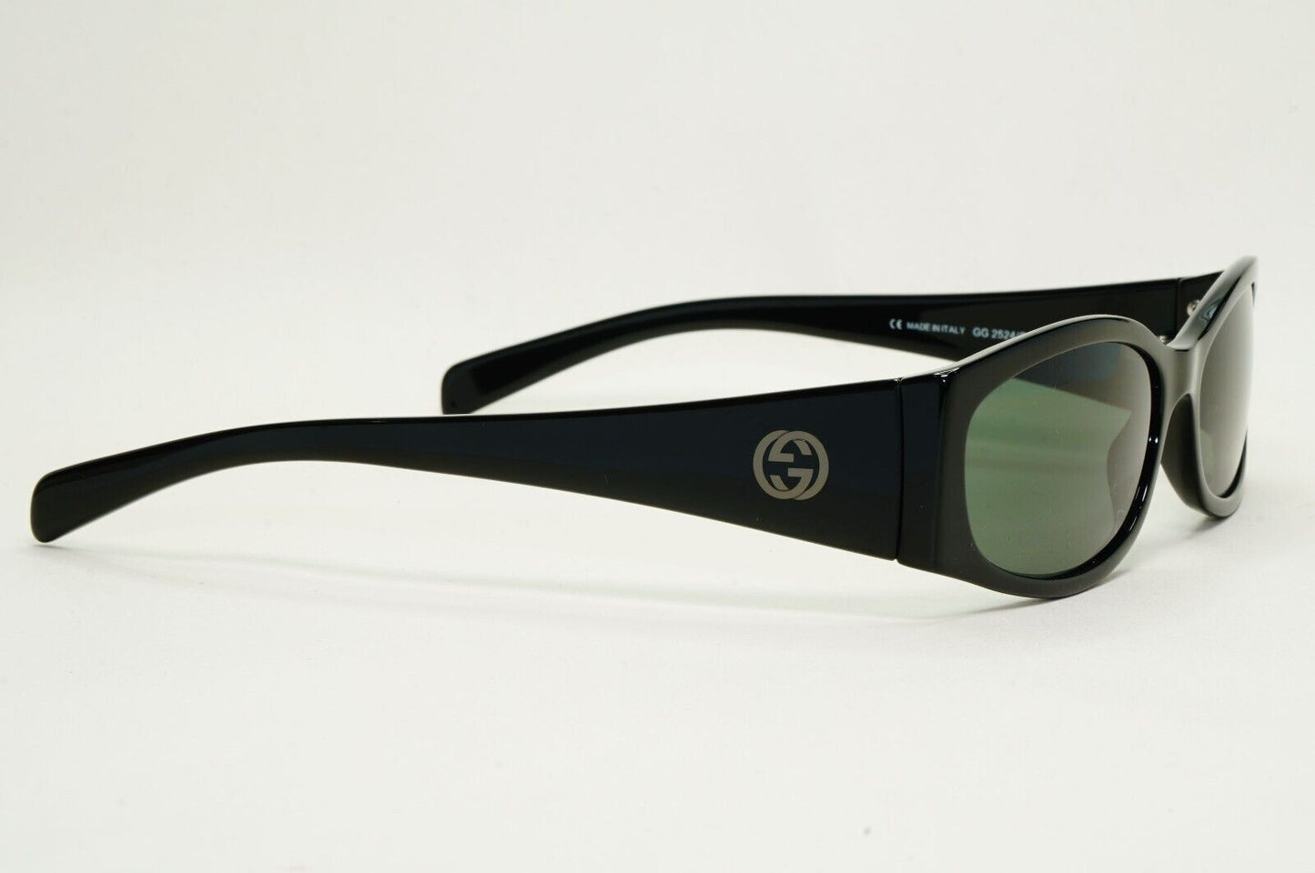 Gucci Sunglasses 1999 Vintage Black Green Rectangle GG 2524/S 807 081024
