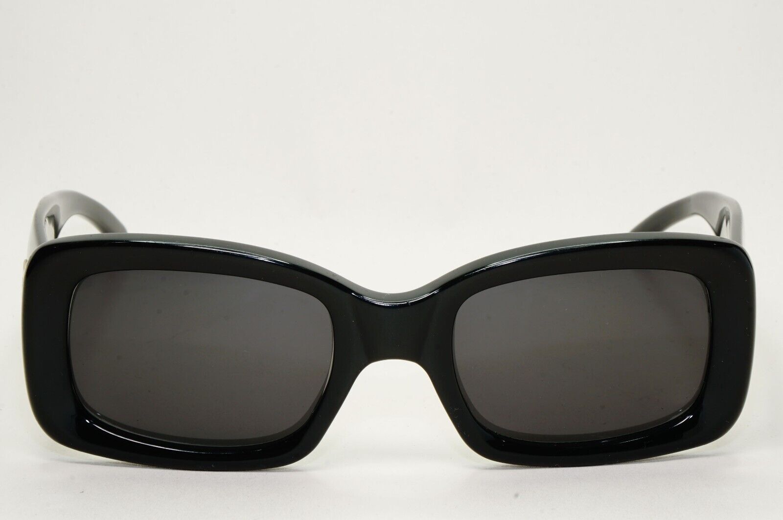 Gucci Sunglasses 1996 Vintage Black Square Retro GG 2407/N/S 807 51mm 230924