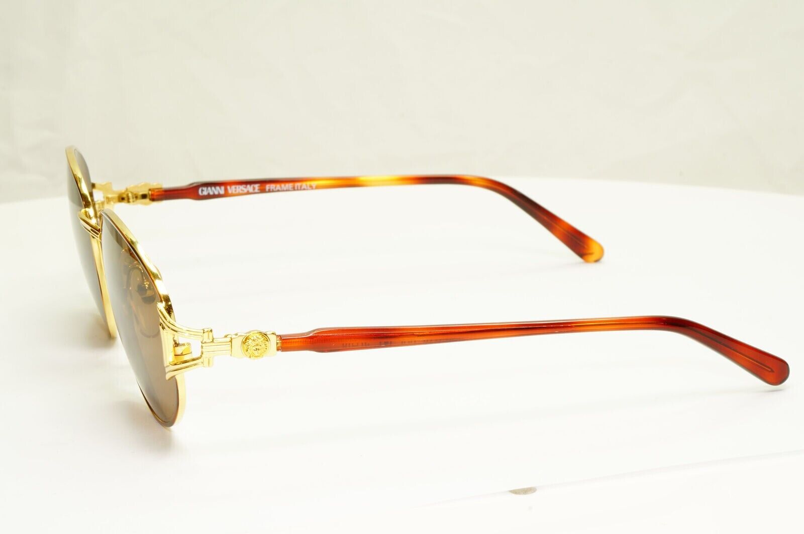 Gianni Versace Sunglasses 1995 Vintage Gold Medusa Brown Retro MOD G28 COL 14L A
