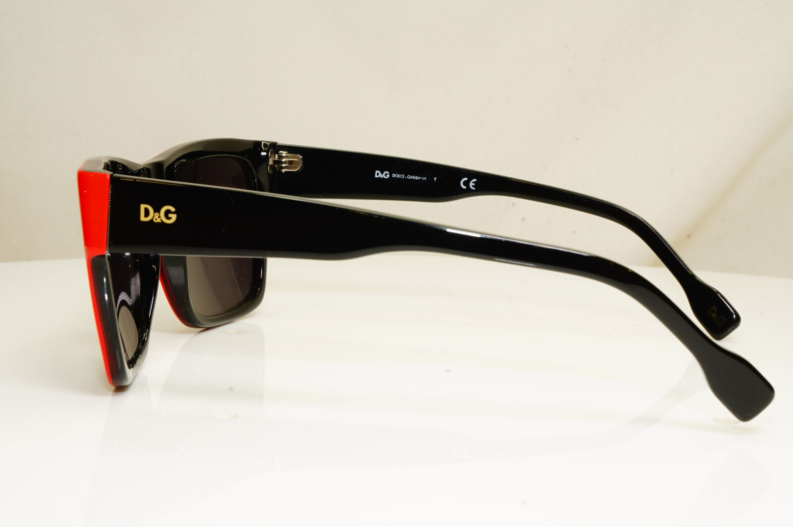 Dolce & Gabbana Sunglasses Red Black Mens Unisex Vintage D&G 3044 768/87 29563