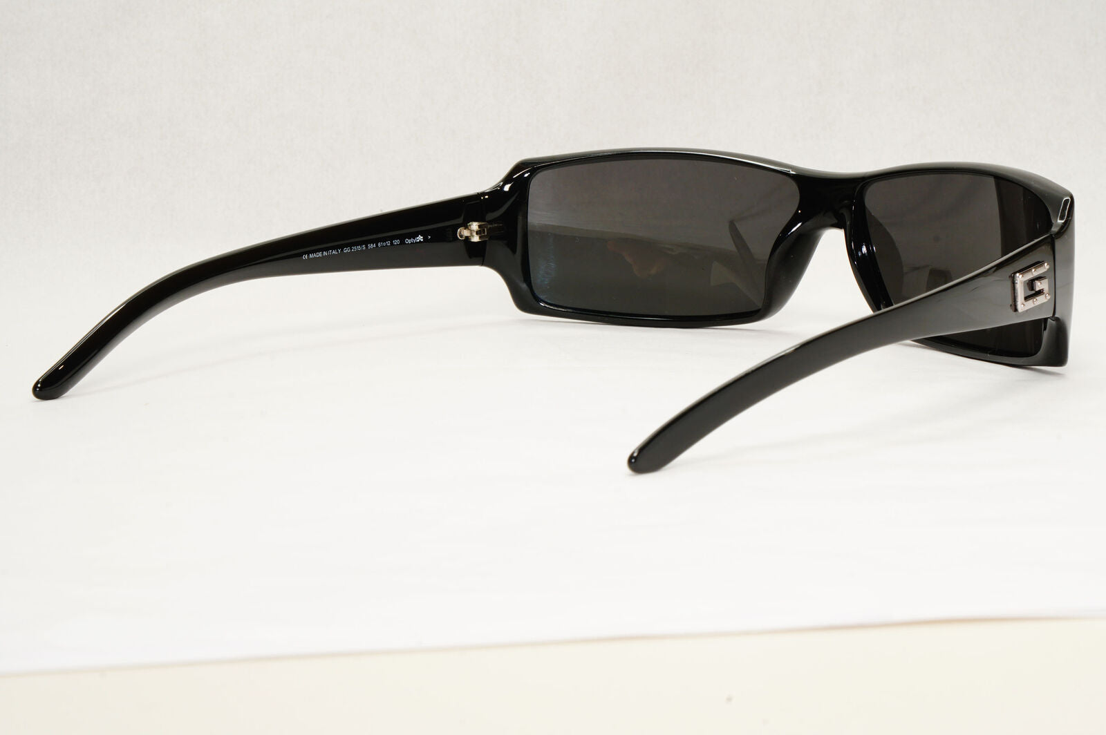 Gucci Sunglasses 1999 Vintage Black Rectangle Wrap Retro GG 2515/S 584 191223