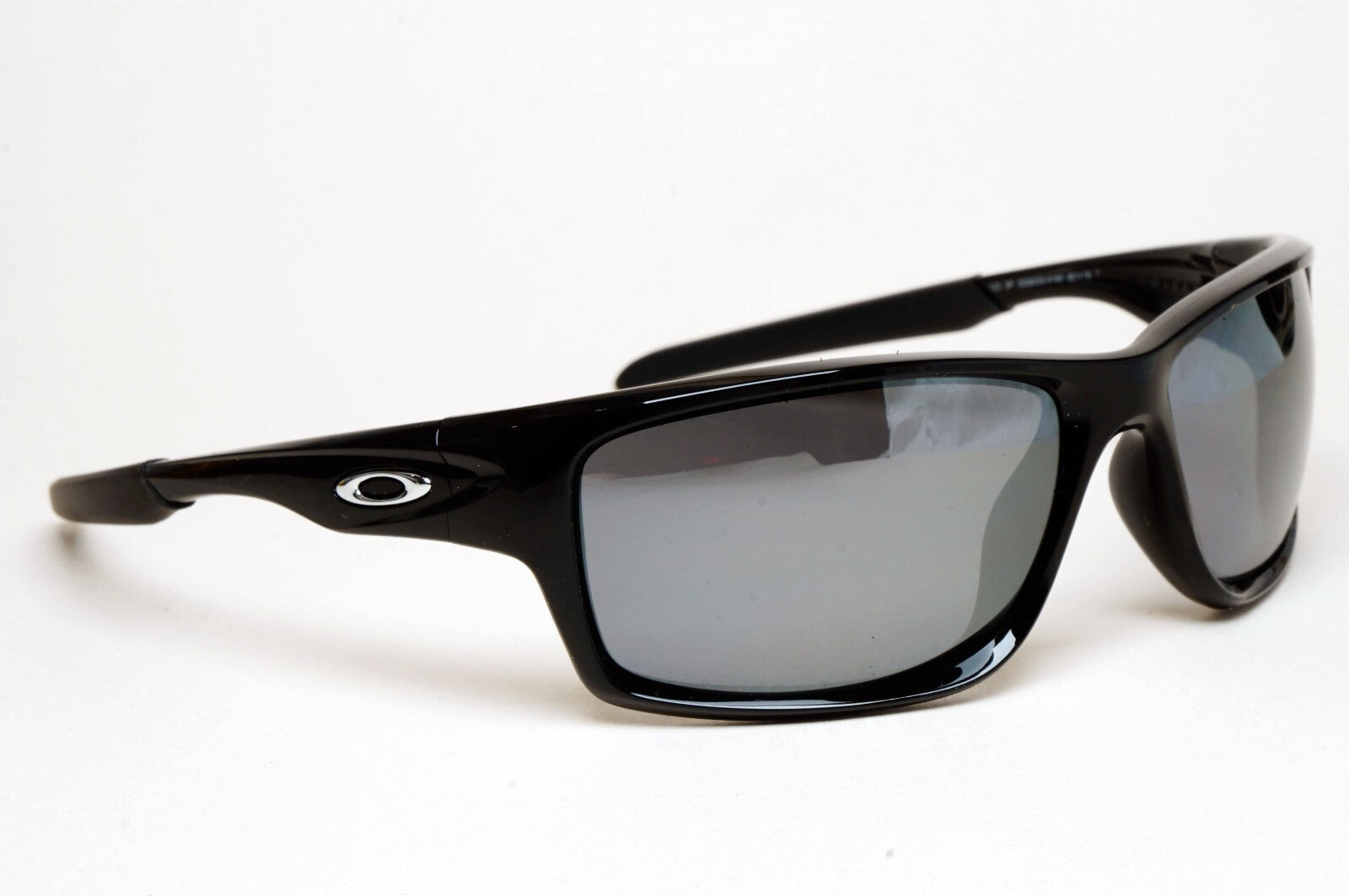 Oakley Sunglasses Polarized Canteen Black Polished Iridium Glossy OO 9225 01 [a]