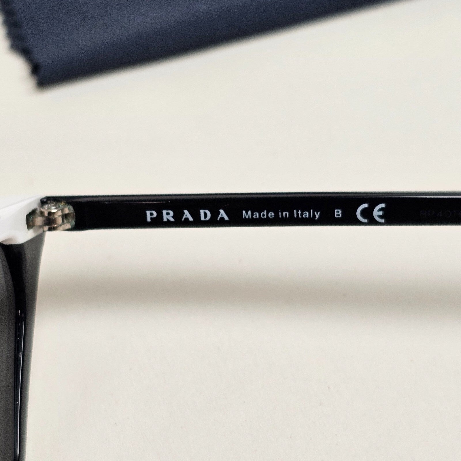 Prada Sunglasses 2018 Ultravox Black White Slim PR19US SPR 19U YC4-5S0 200225