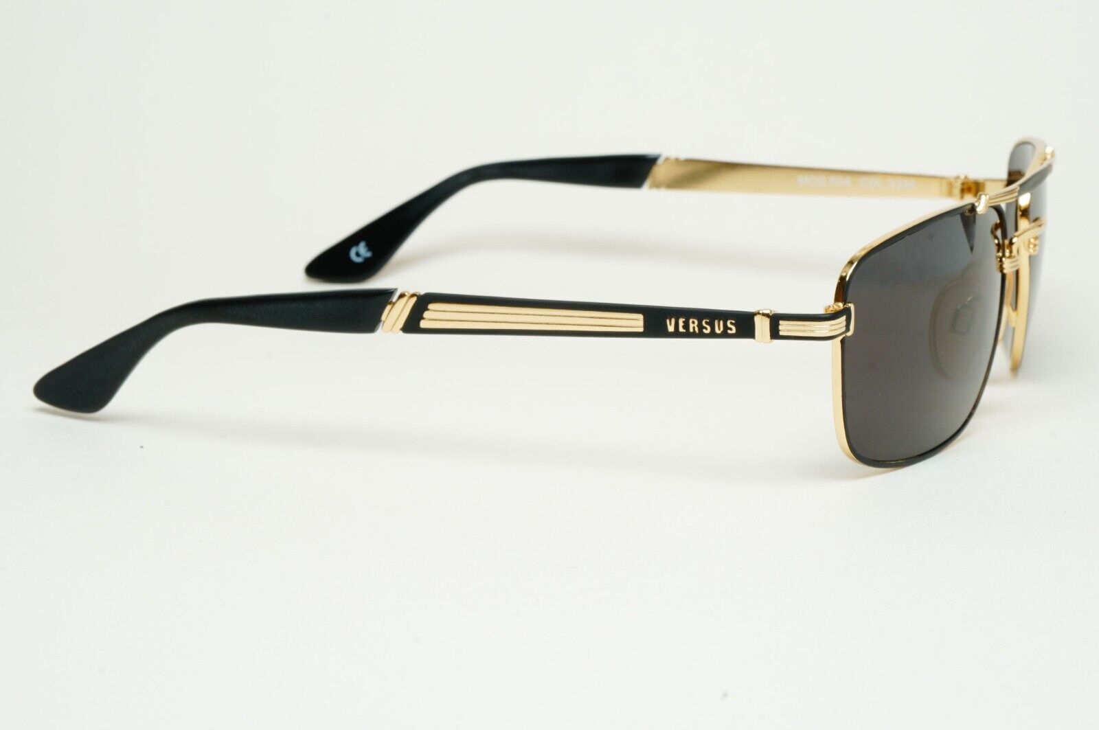 Versus Sunglasses 1996 by Gianni Versace Vintage Navigator Gold MOD F04 COL 33M