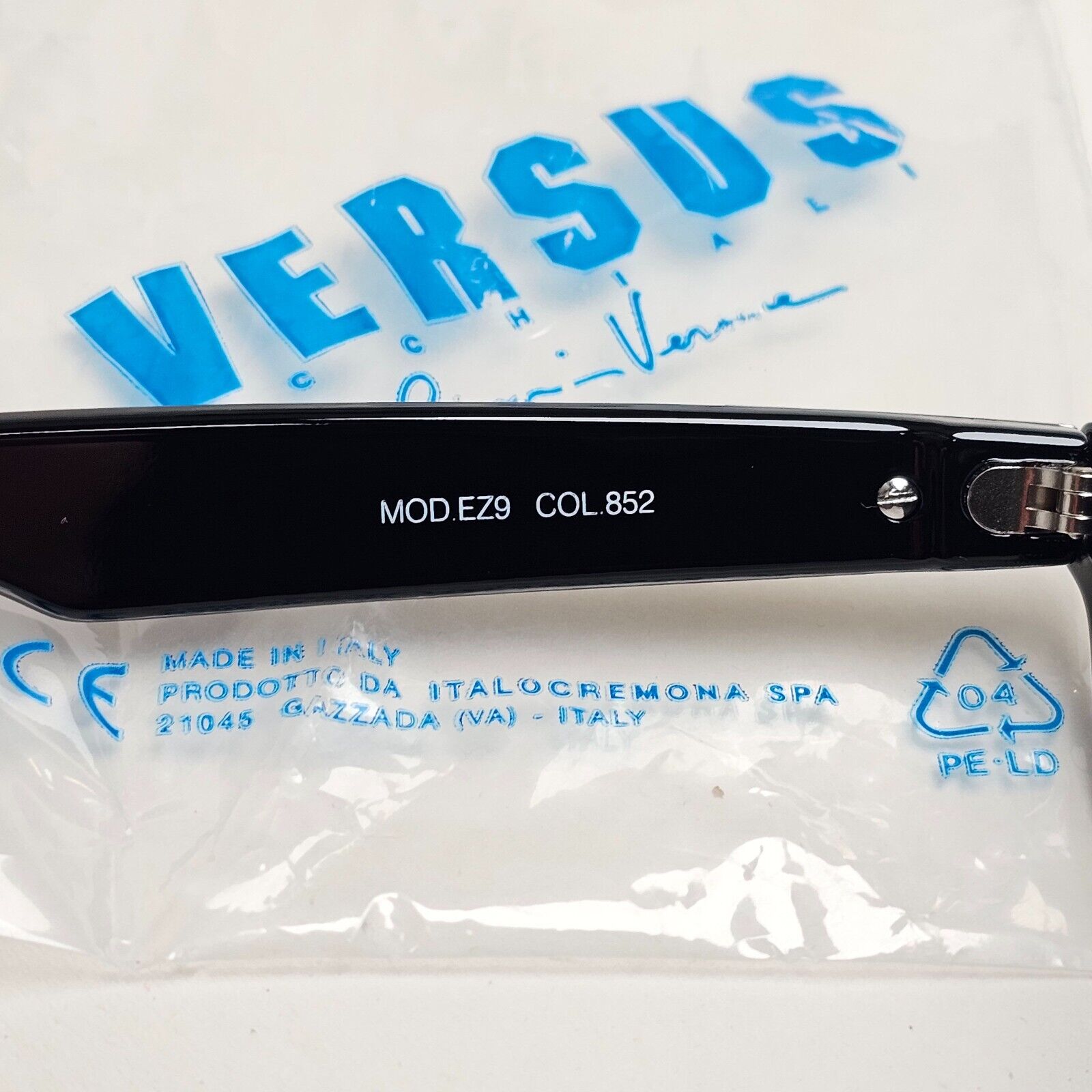 Versus Sunglasses 1996 by Gianni Versace Vintage Black Grey MOD EZ9 COL 852