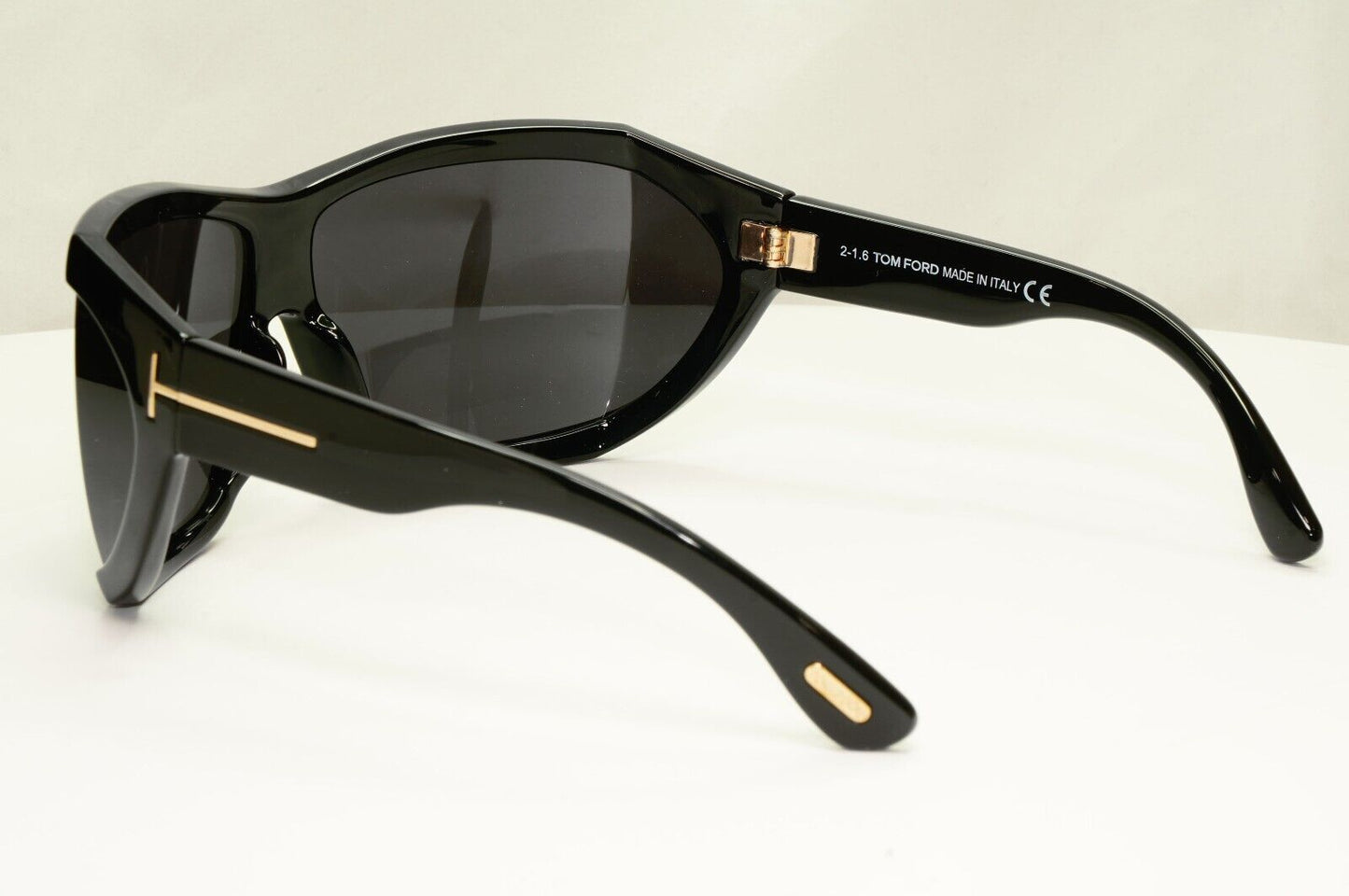 Authentic TOM FORD Mens Sunglasses Unisex Glossy Black Sedgewick TF402 01A 30676