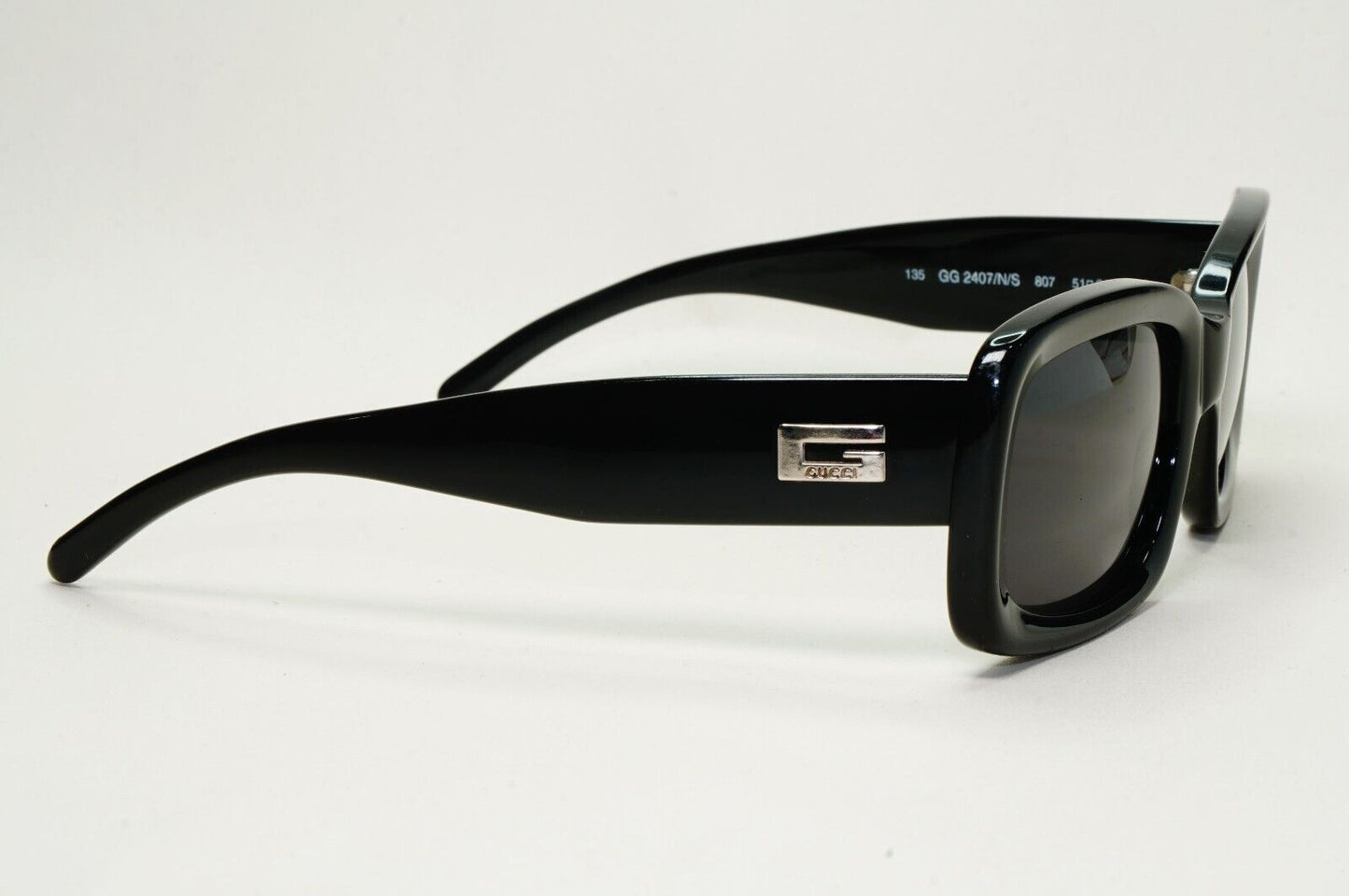 Gucci Sunglasses 1996 Vintage Black Square Retro GG 2407/N/S 807 51mm 230924