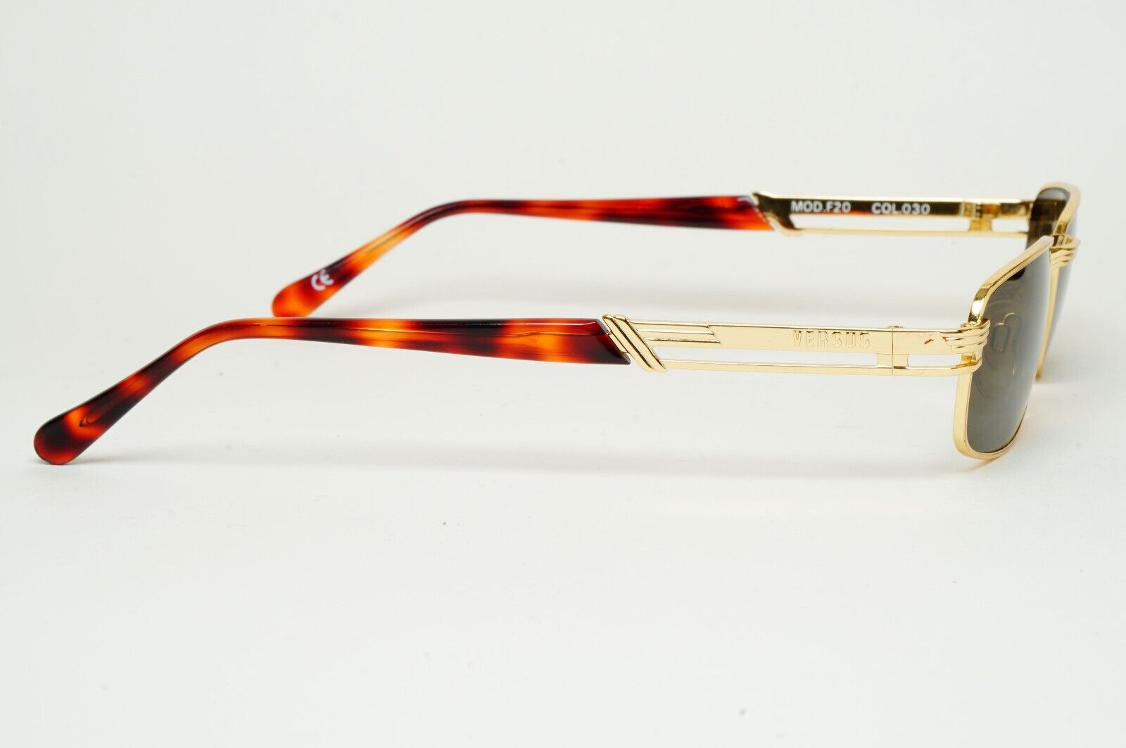 Versus Sunglasses 1996 by Gianni Versace Vintage Gold Grey MOD F20 COL 030