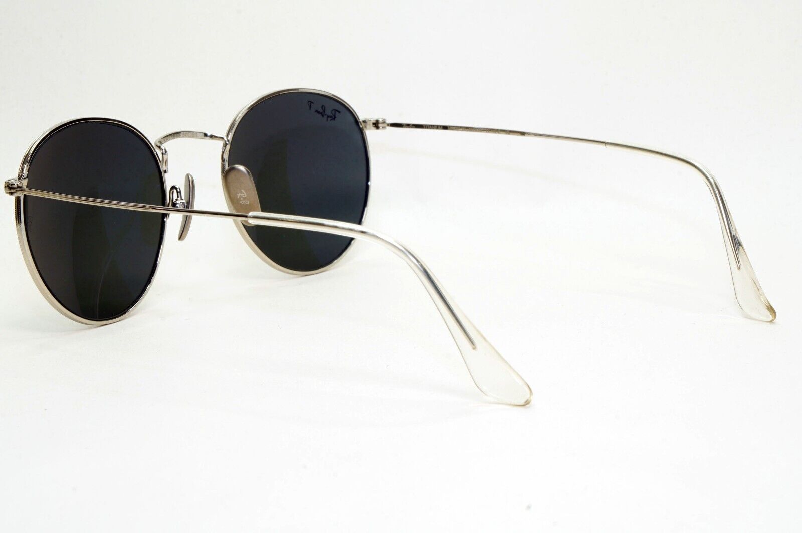 Ray-Ban Sunglasses Round Titanium Polarized Silver Black RB 8247 9209/48 50mm