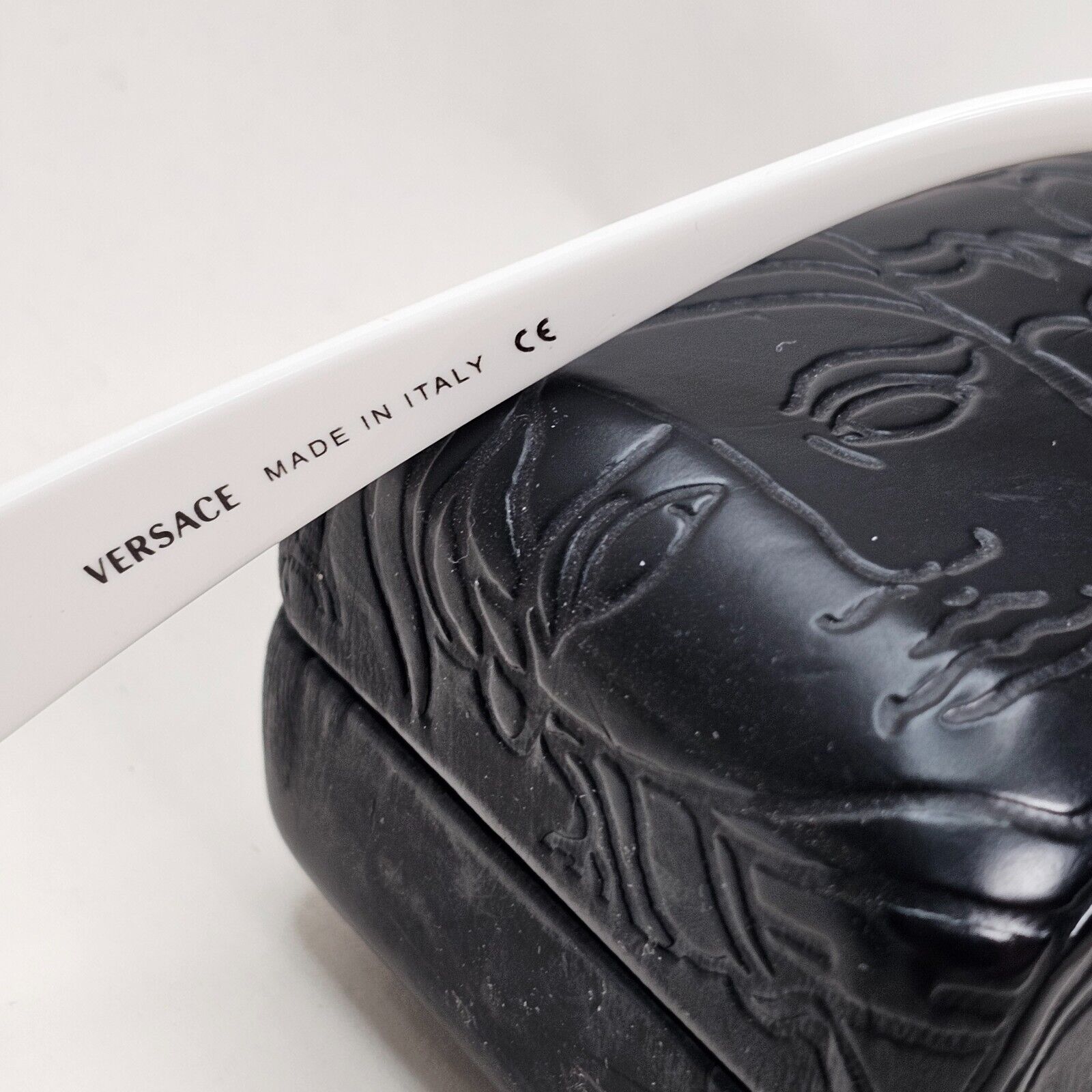 Versace Sunglasses 2002 Vintage Black White Green MOD 2029-B 1009/71 120824